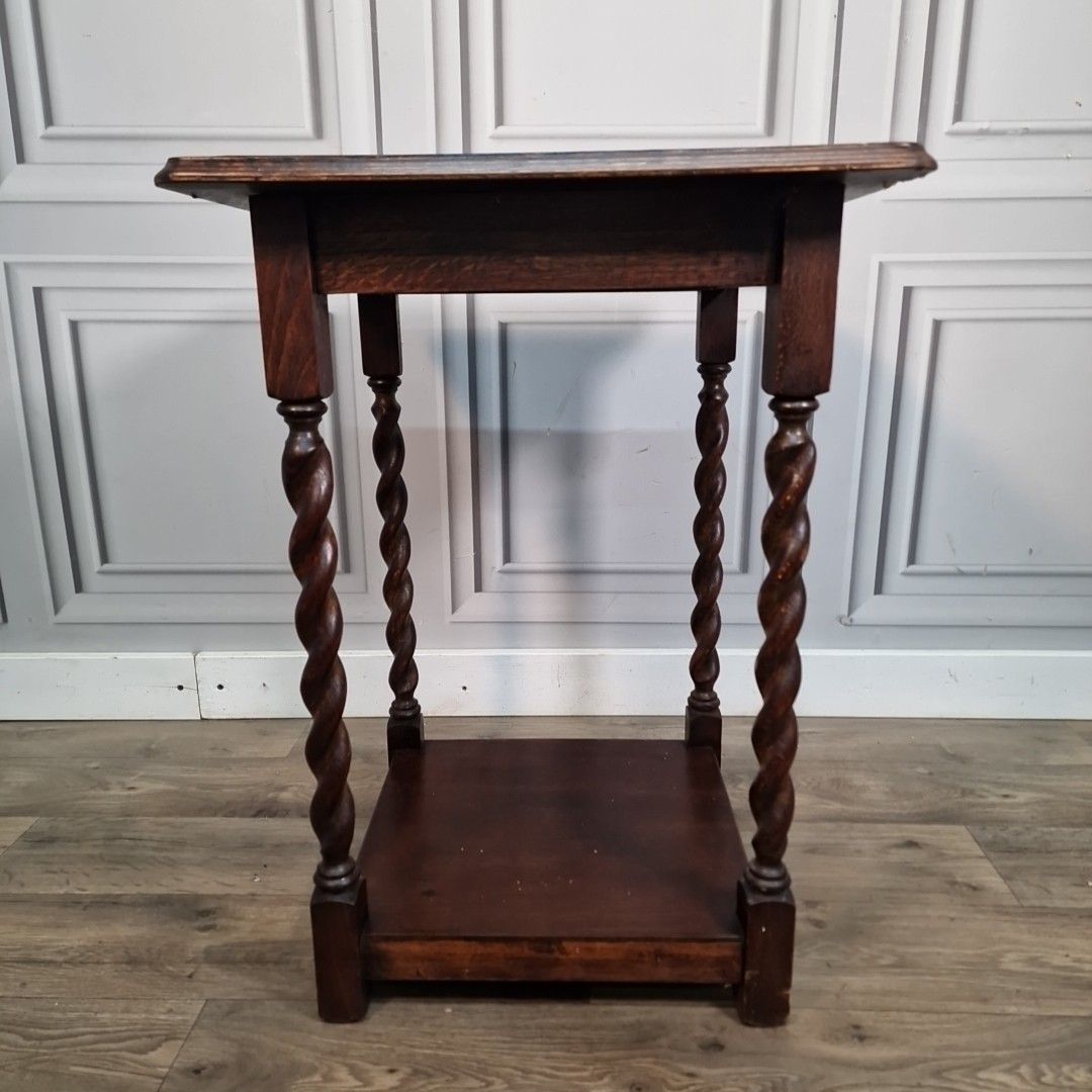 Antique Oak Hall Table Vintage Wooden Barley Twist Occasional 2 Tier Lamp photo for sale
