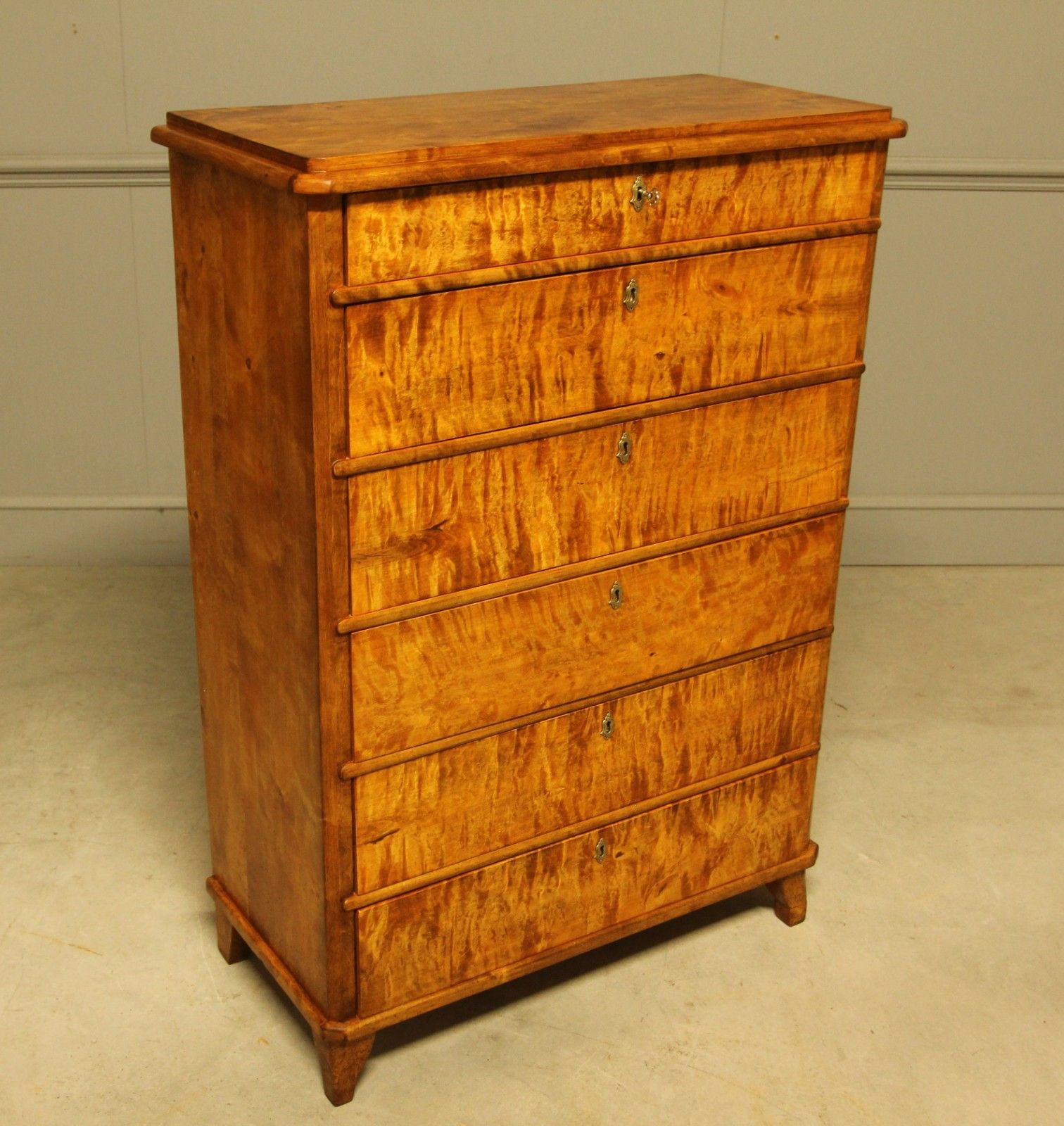 An Early 20th‑Century Swedish Birch Tall Chest Of Drawers photo vinterior