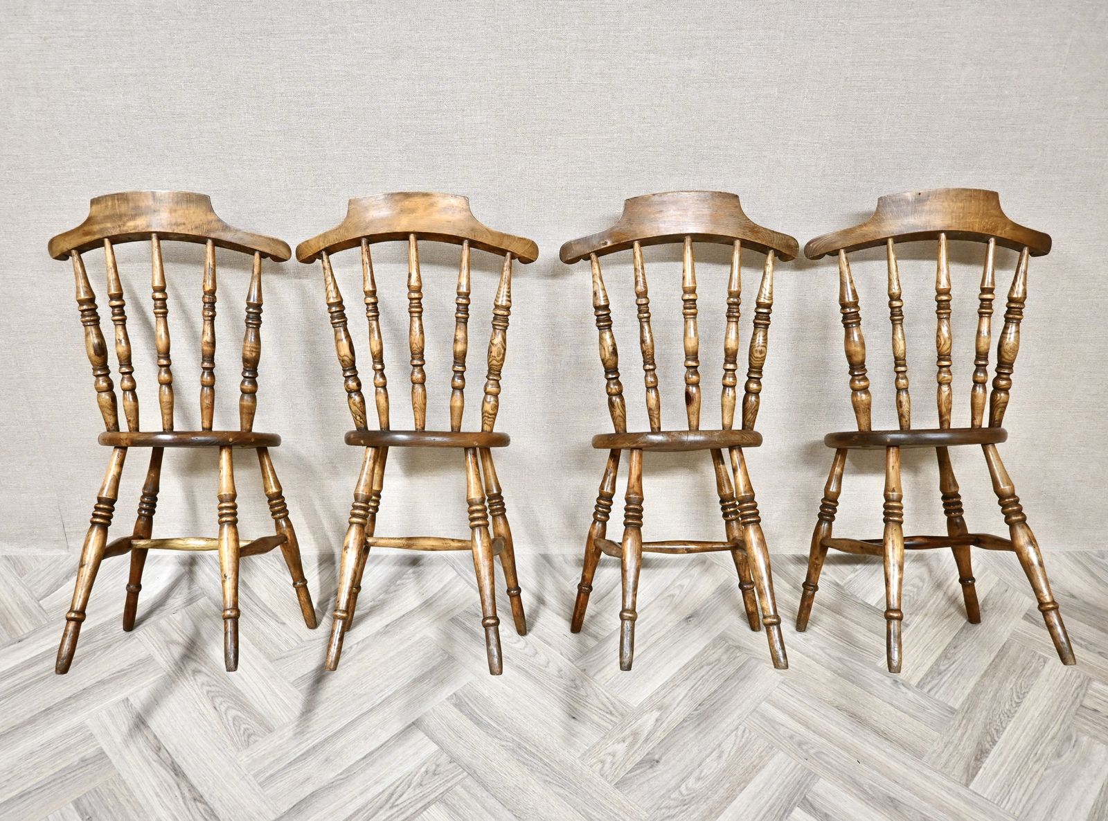 Set Of 4 Antique Penny Seat Windsor Kitchen Dining Chairs photo vinterior