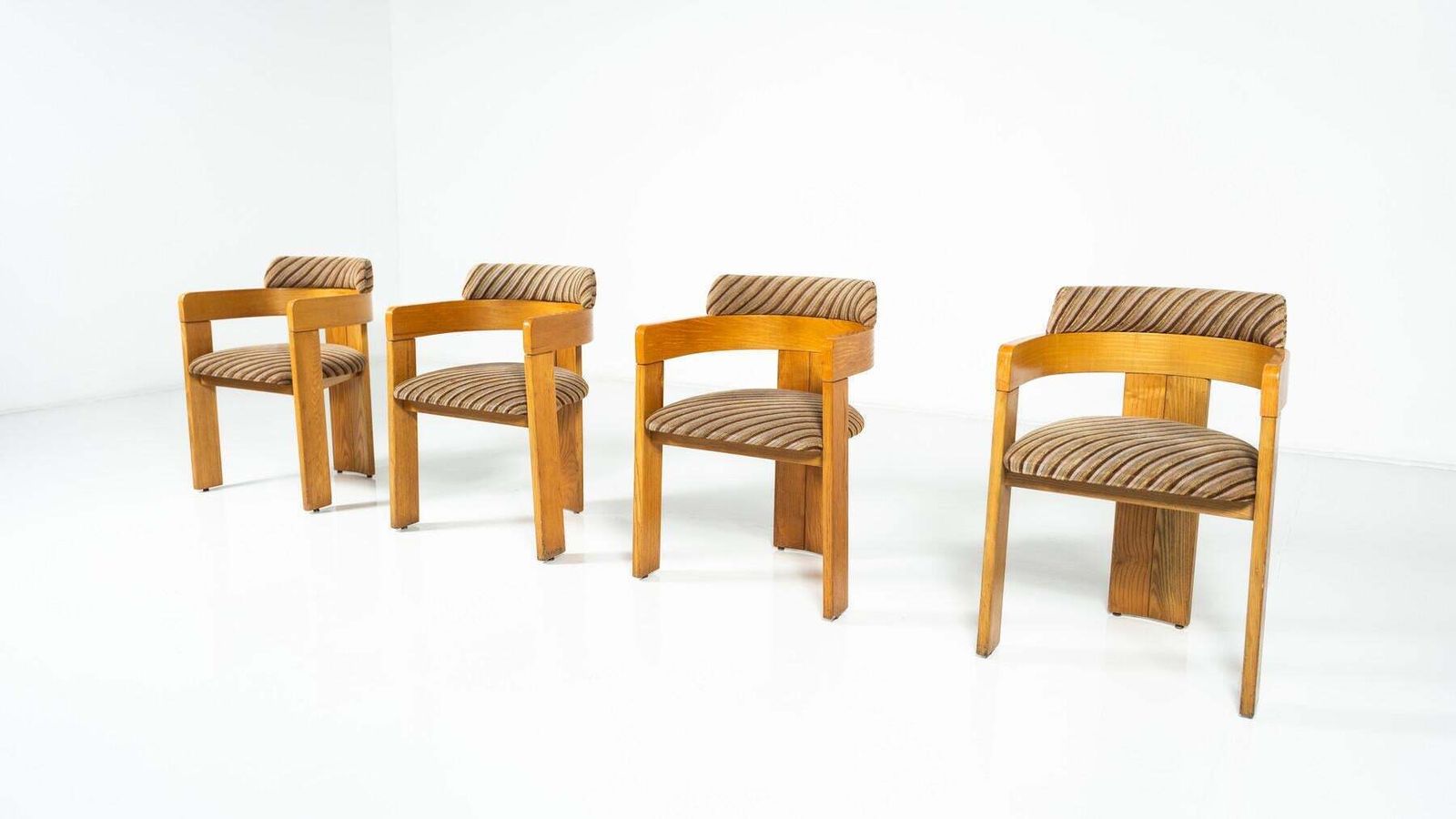 Set Of 4 Armchairs, Wood And Fabric, Italy, 1970s photo vintage