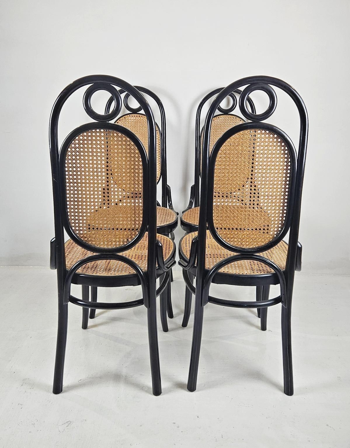 Set Of Four Thonet Model 17 Bentwood Dining Chairs, Art Nouveau photo 2407.0