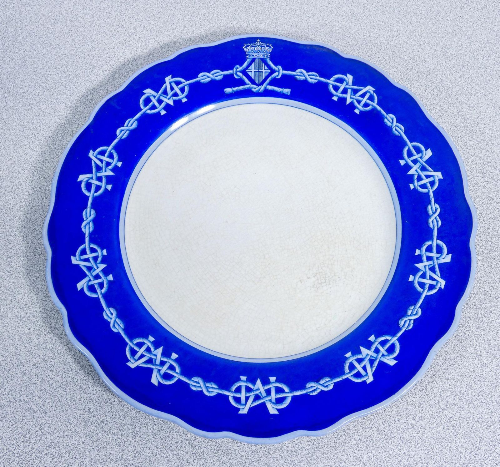 Set Of Eight Plates With Coats Of Arms Of Queen Margaret Of Savoy, S.C.I. Laveno photo Home Decor