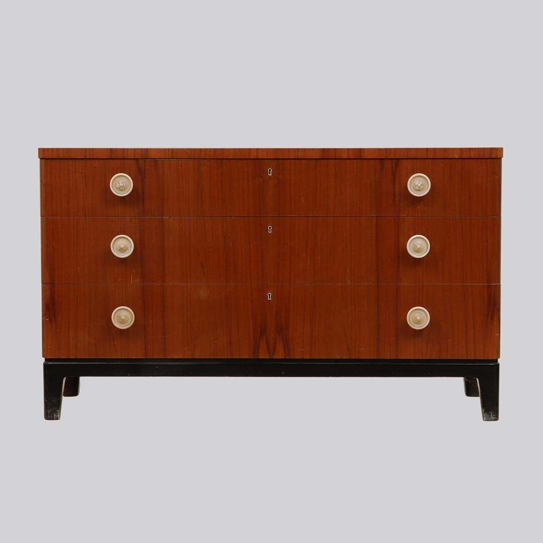 Late Art Deco Mahogany Chest Of Drawers With Bakelite Handles photo for sale