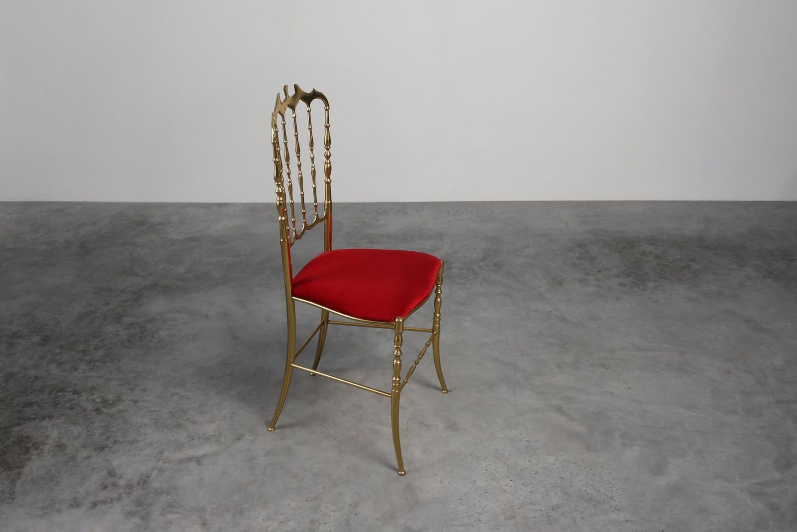 photo furniture Hollywood Regency Brass Chiavari Chair From Giuseppe Gaetano Descalzi, Italy, 1950s