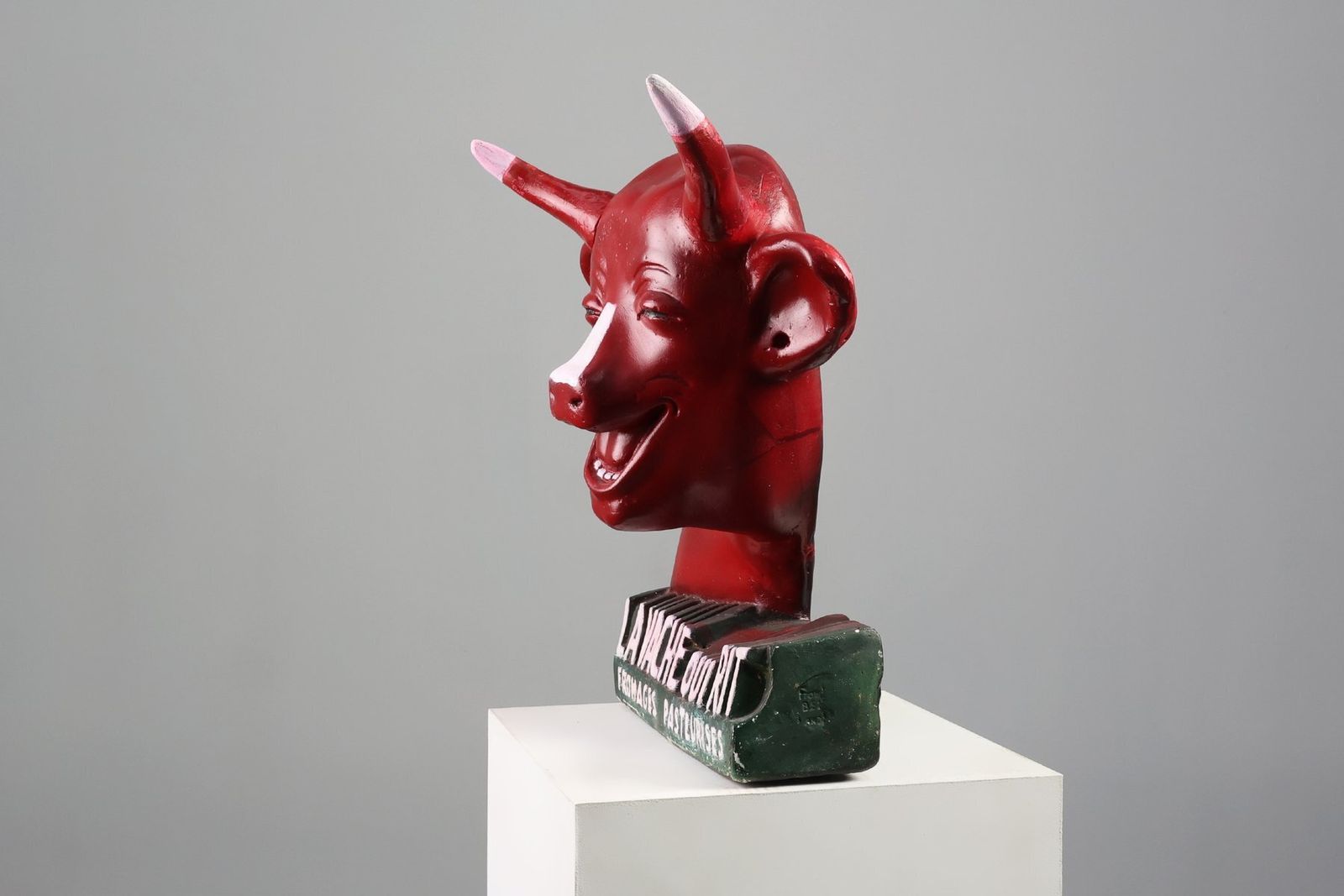 photo vinterior Art Deco The Laughing Cow Advertising Sculpture From Novita, France, 1920s