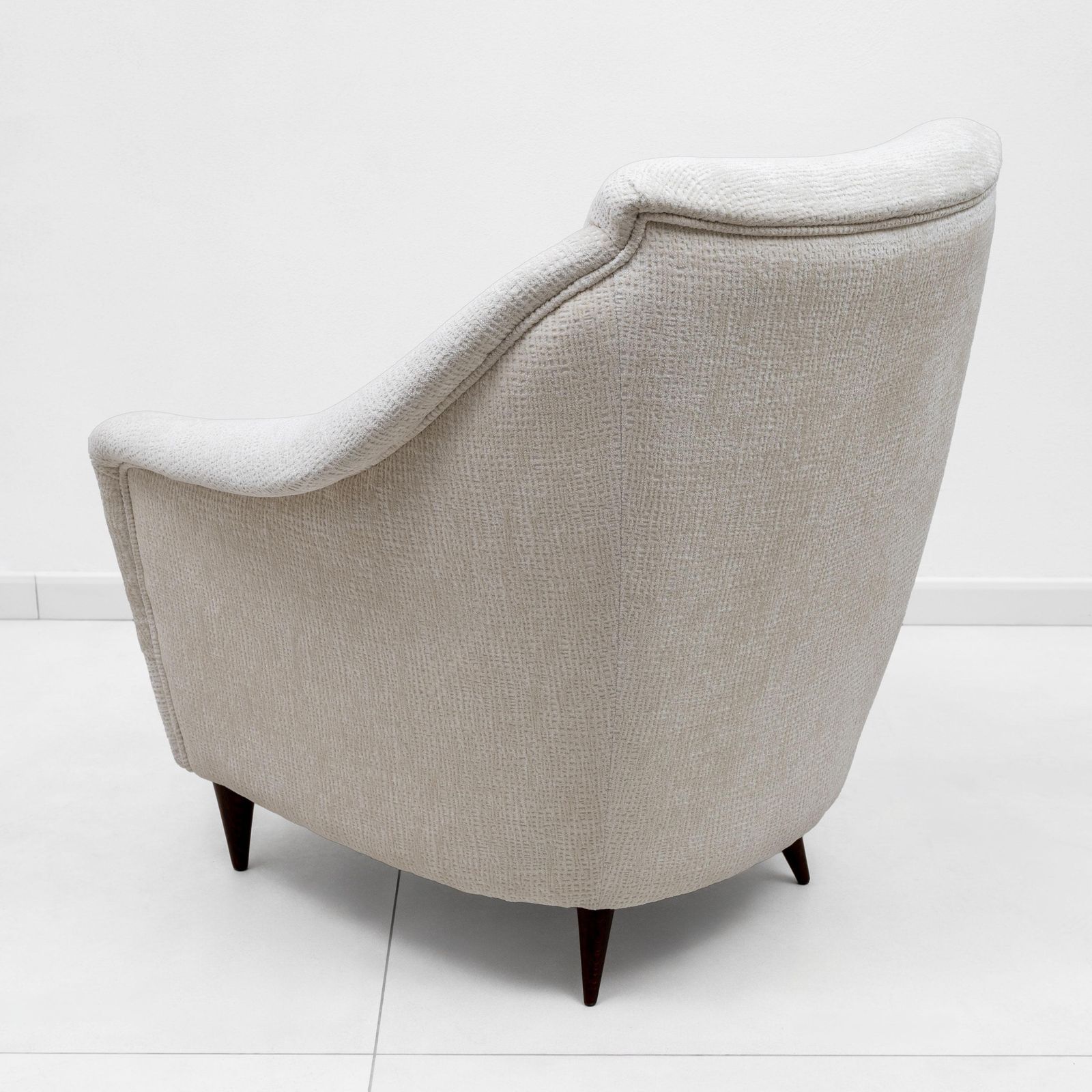Furniture Pair Of Ico Parisi Midcentury Modern Italian Armchairs For Ariberto Colombo, 50s photo