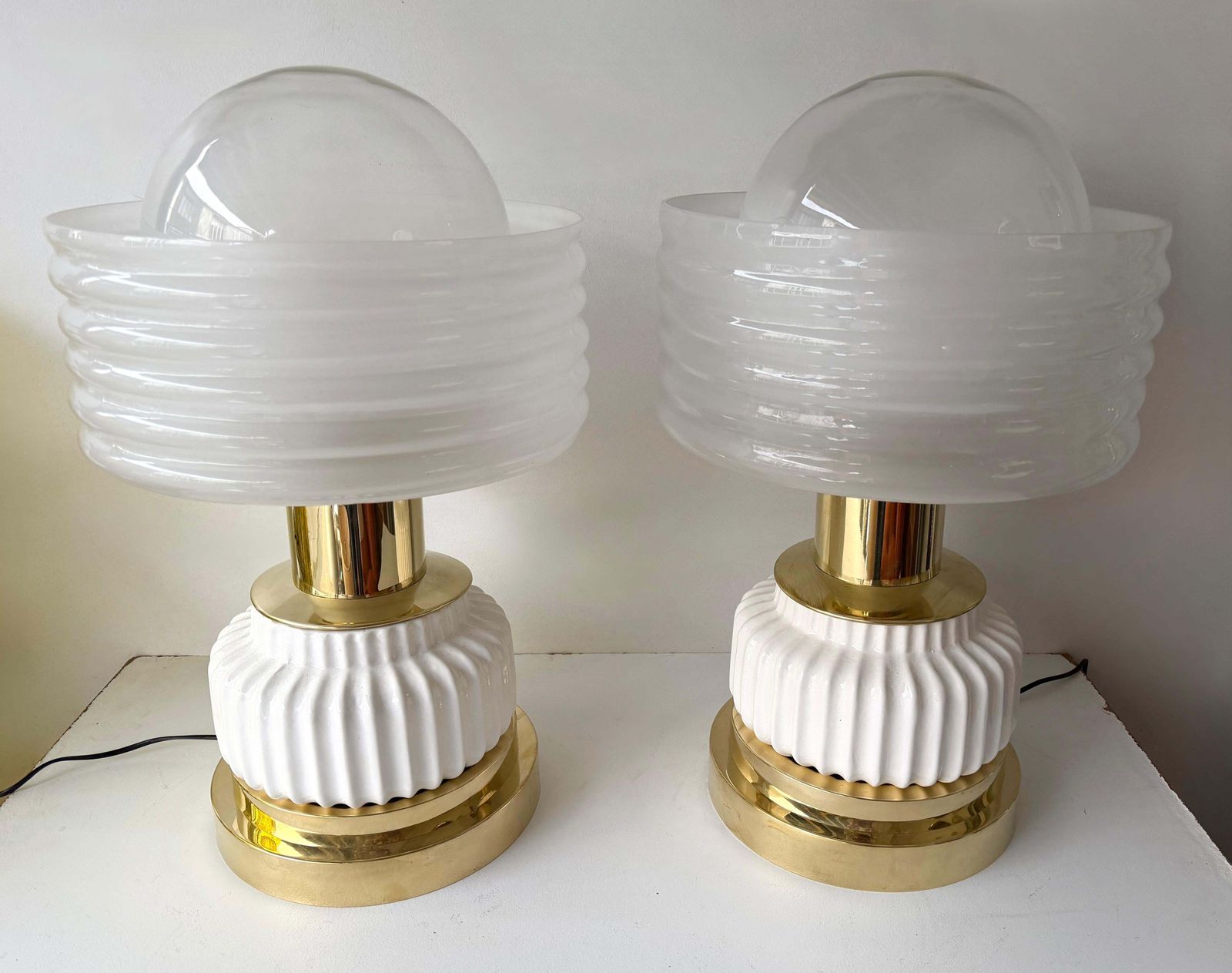 Contemporary Pair Of Brass And White Murano Glass Wave Shades Lamps, Italy photo buy