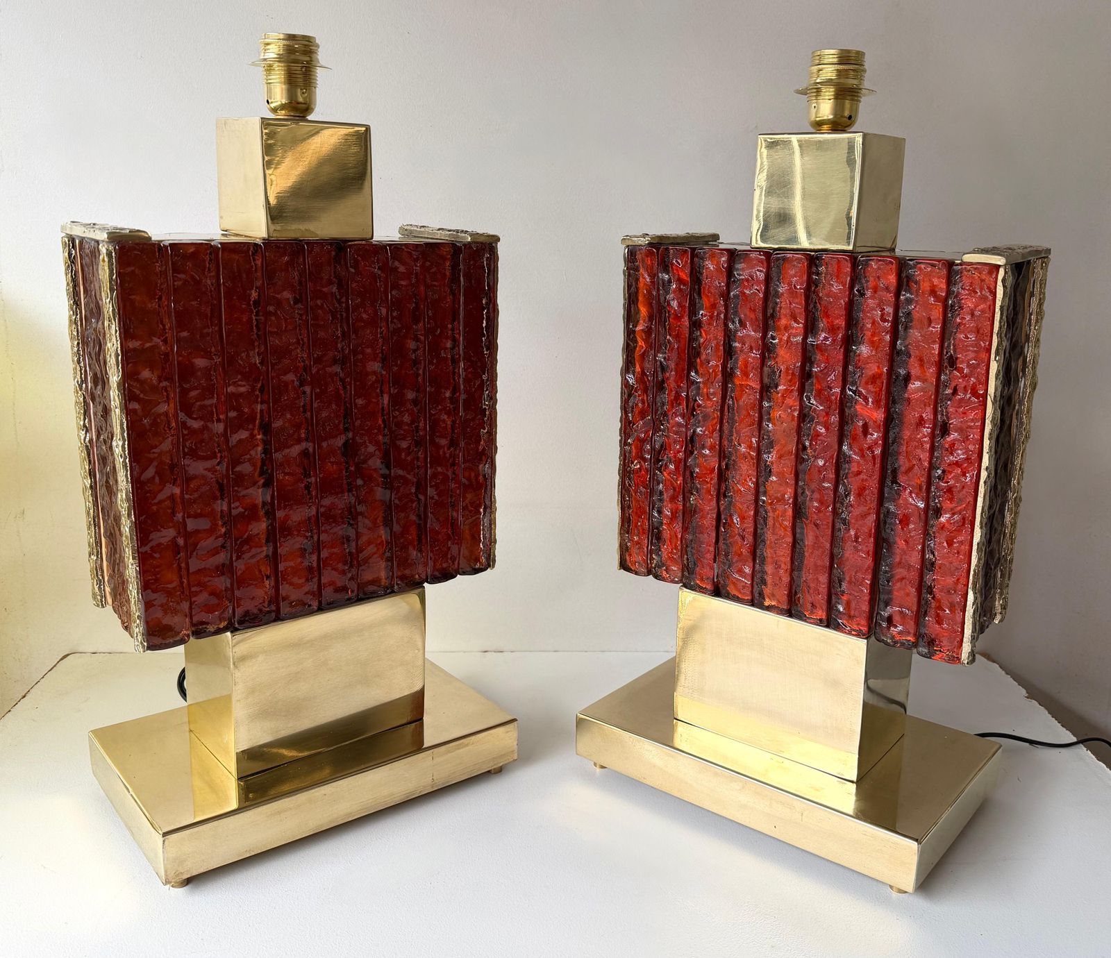 Contemporary Pair Of Brass Fusion And Red Murano Glass Lamps, Italy photo 4979.0