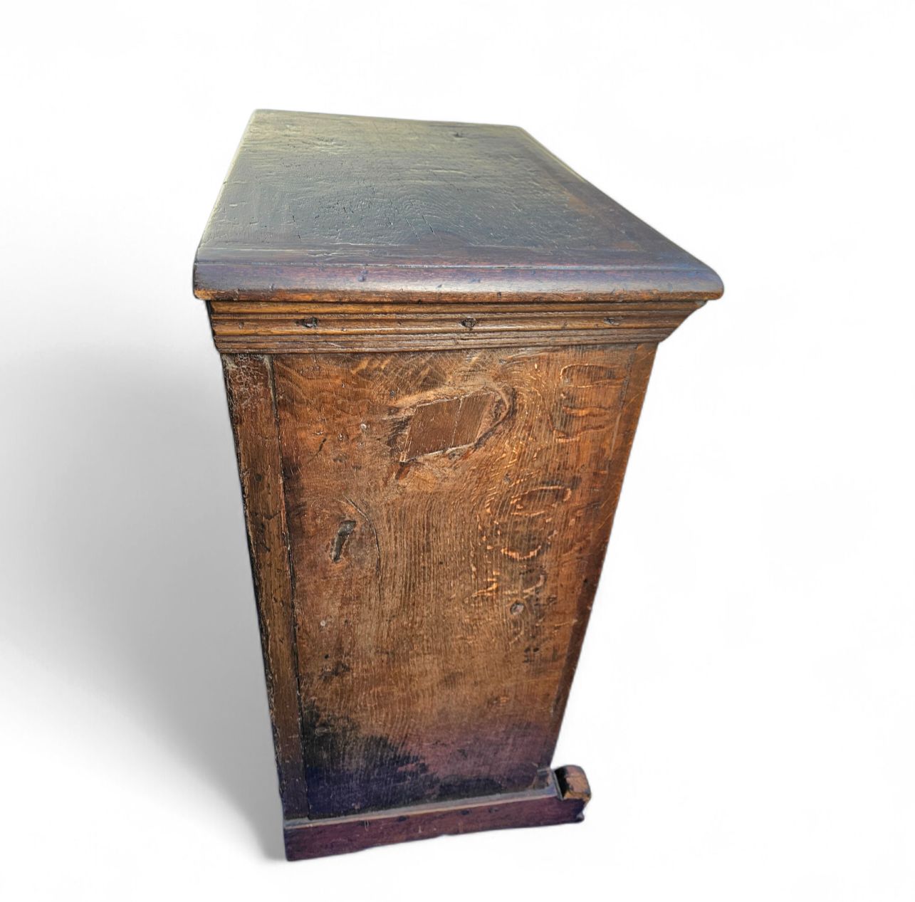 photo vintage Farmer's Oak Pantry Cupboard / Boeren Spinde / 18th Century