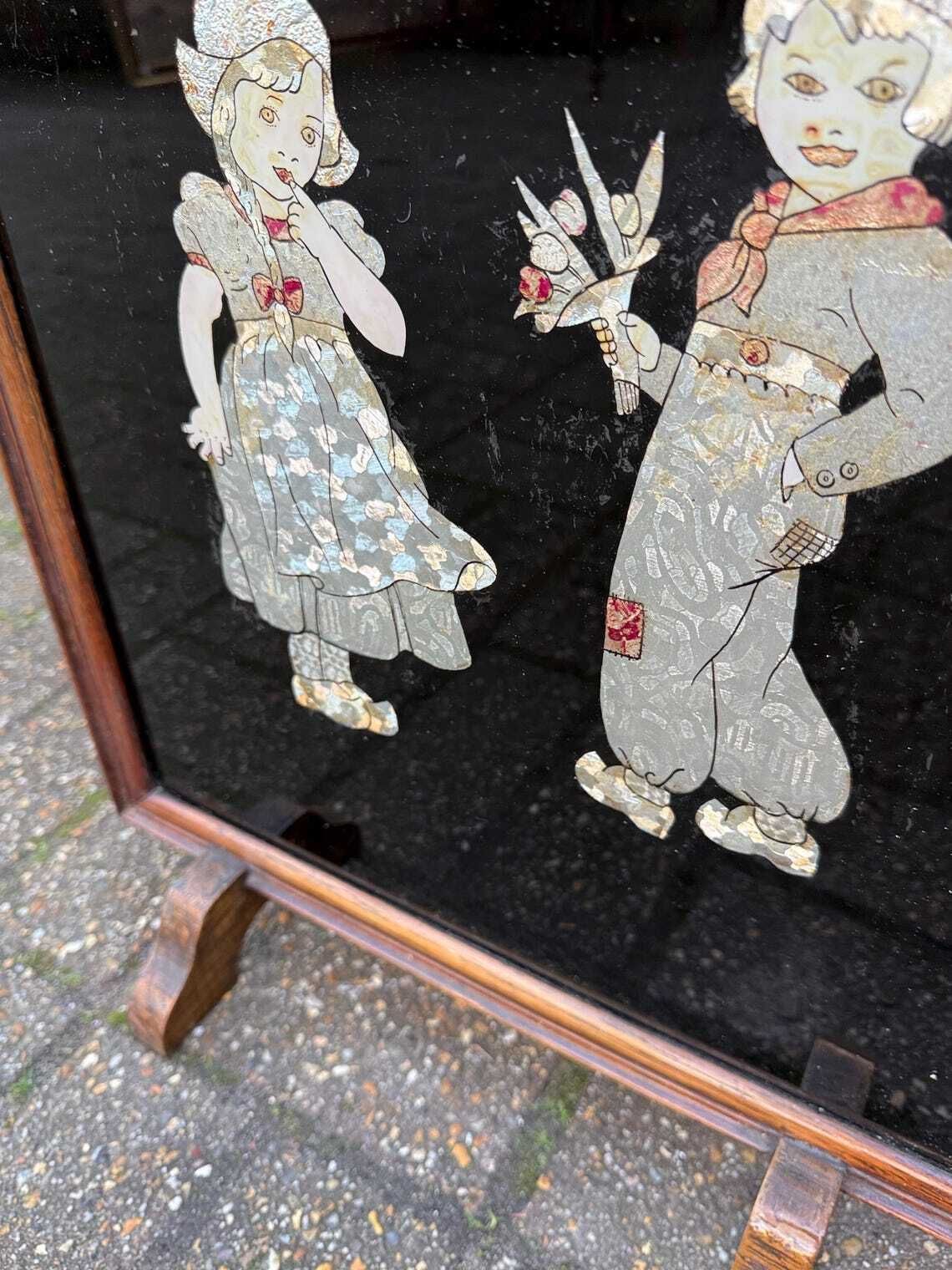 photo vintage Antique 1920s Art Deco Black Lacquer Firescreen With Foil Appliqué Children, Vintage Fire Screen