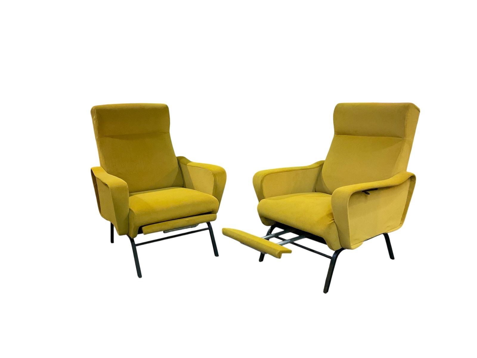 Pair Of 1950’s Italian Reclinable Armchairs By Brevetti Casati  Lissone With Foot Rest