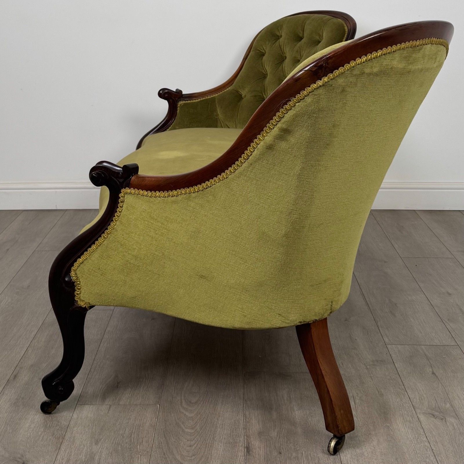 Antique 19th Century Victorian Spoon Back Settee In Mahogany ( Af 5246 ) photo for sale