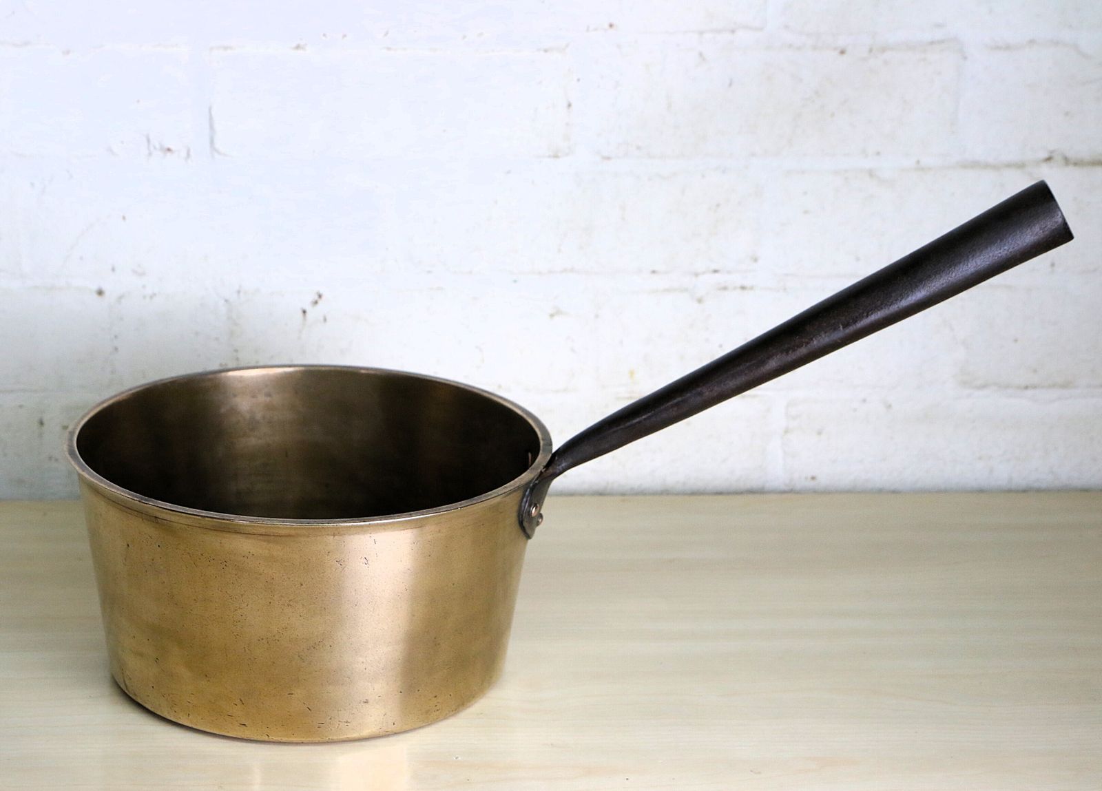 Large Antique Brass Gypsy Saucepan Well Made  And Heavy Great Fireplace Kindling Bin Store