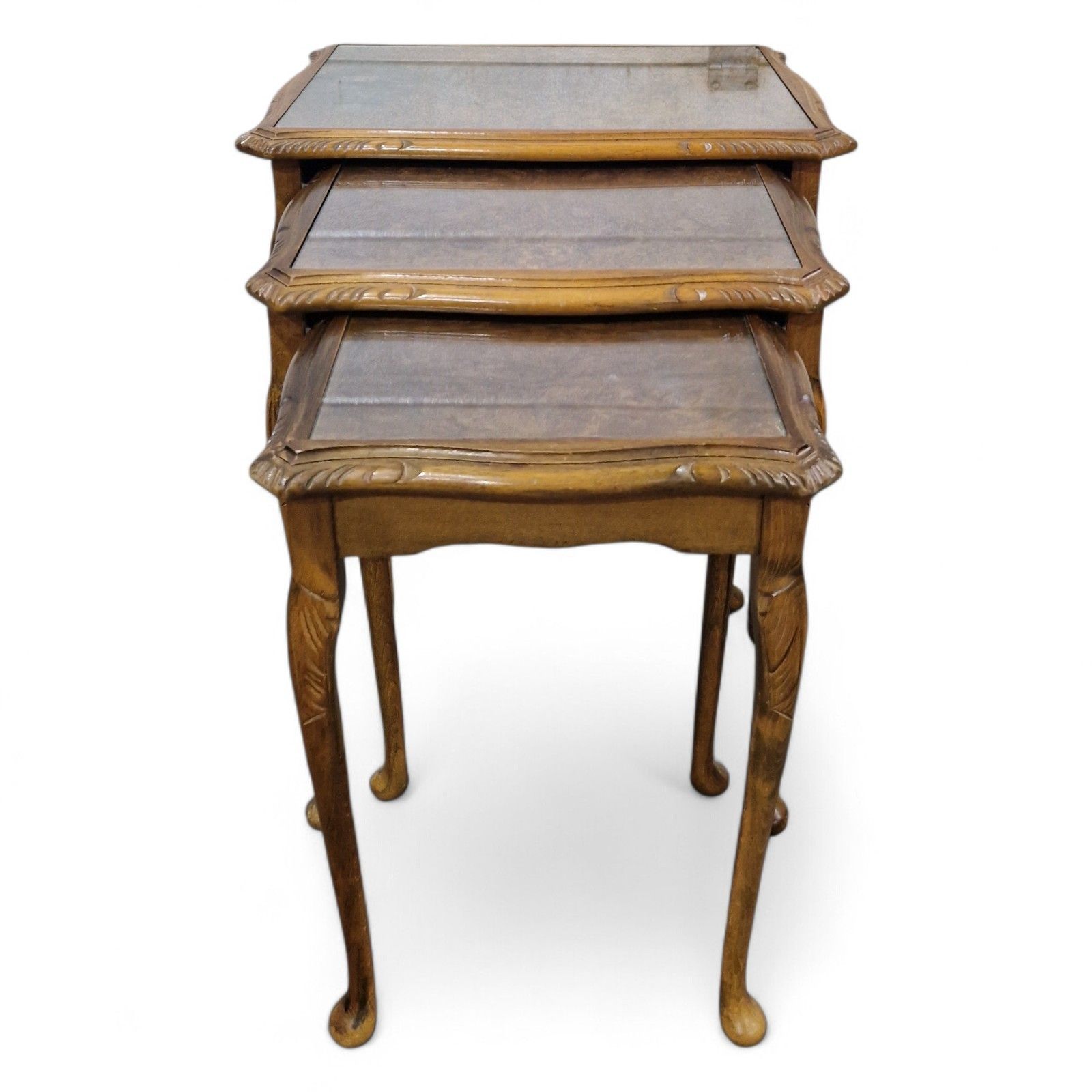 photo vintage Carved Nest Of 3 Side Tables – Antique Style Occasional Tables Nesting Tables