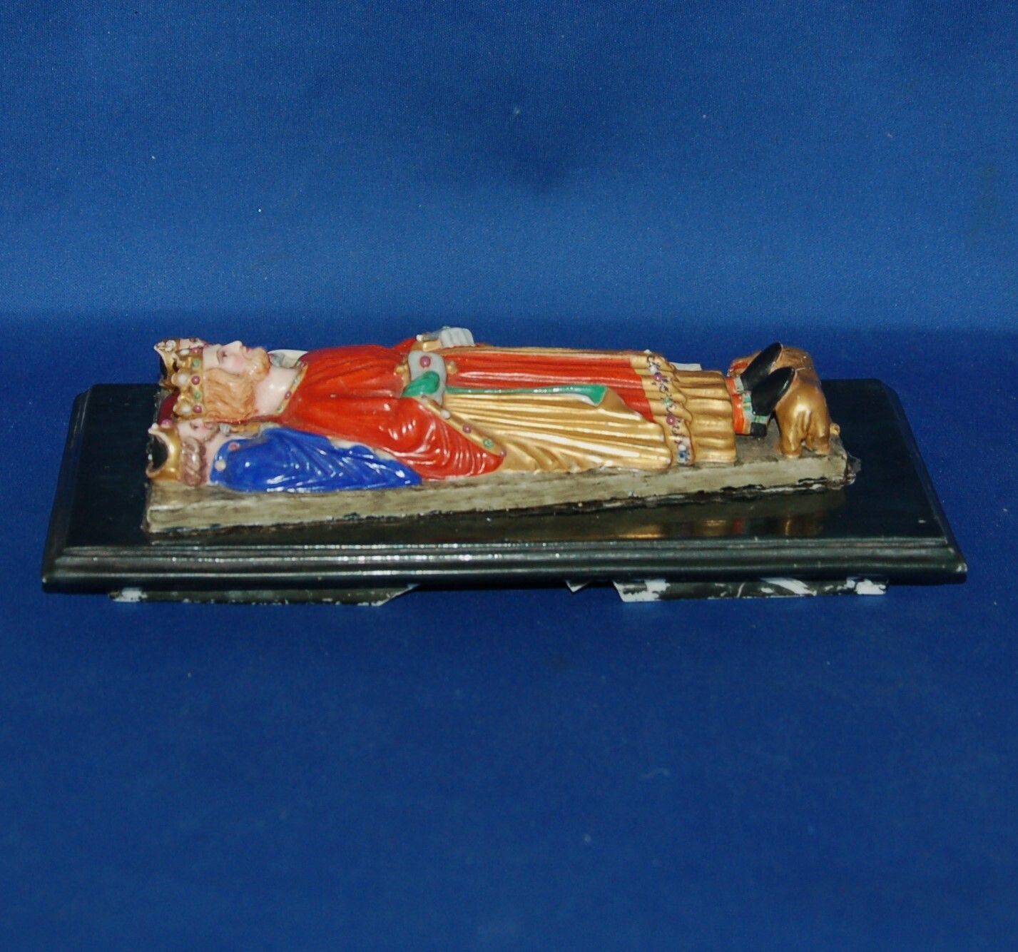 An Antique Chamberlain And Co Porcelain King John Tomb Effigy Inkwell Lid photo for sale