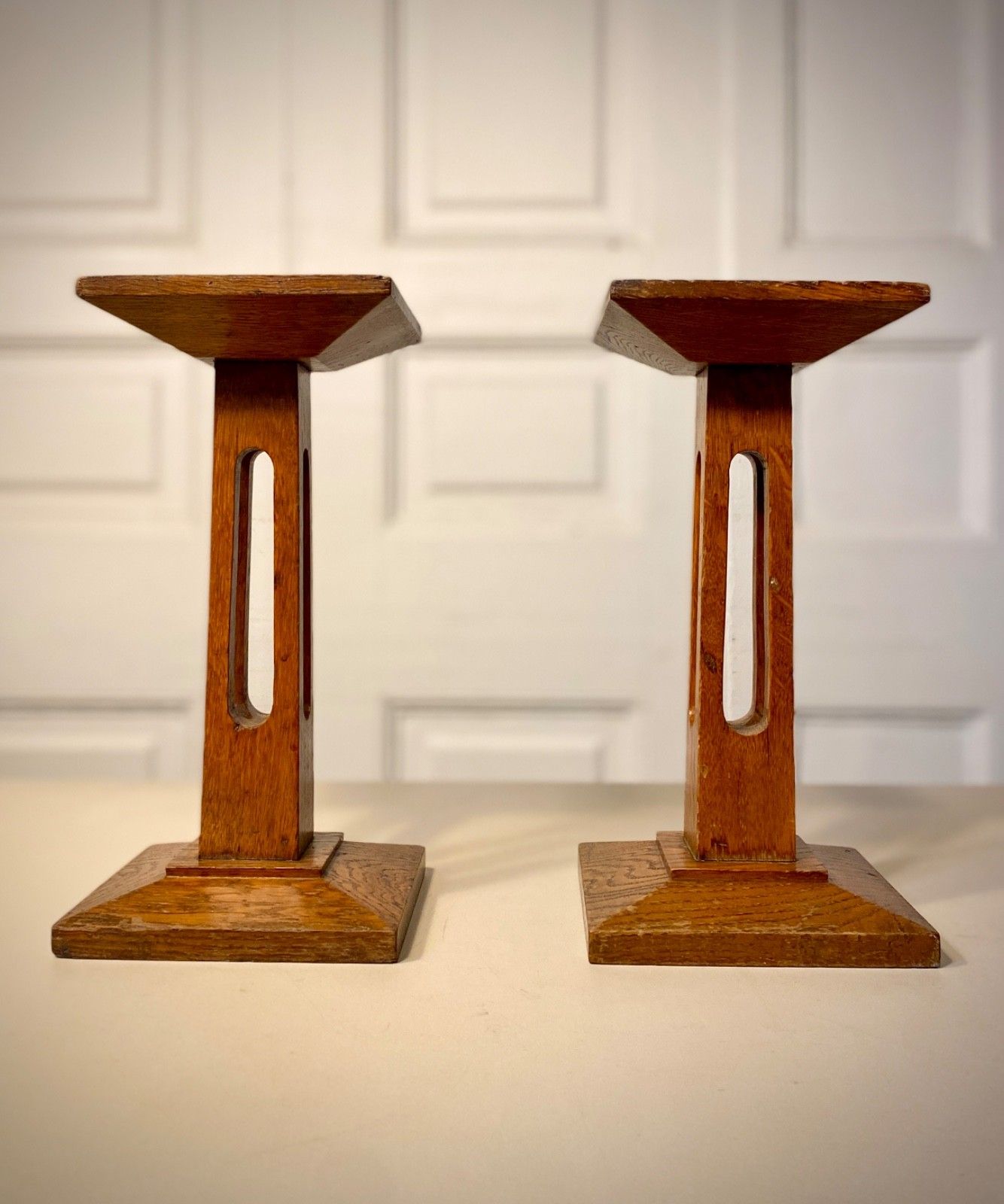 A Pair Of Antique Arts & Crafts English Oak Statue / Display Stands, Pedestal. photo Home Decor
