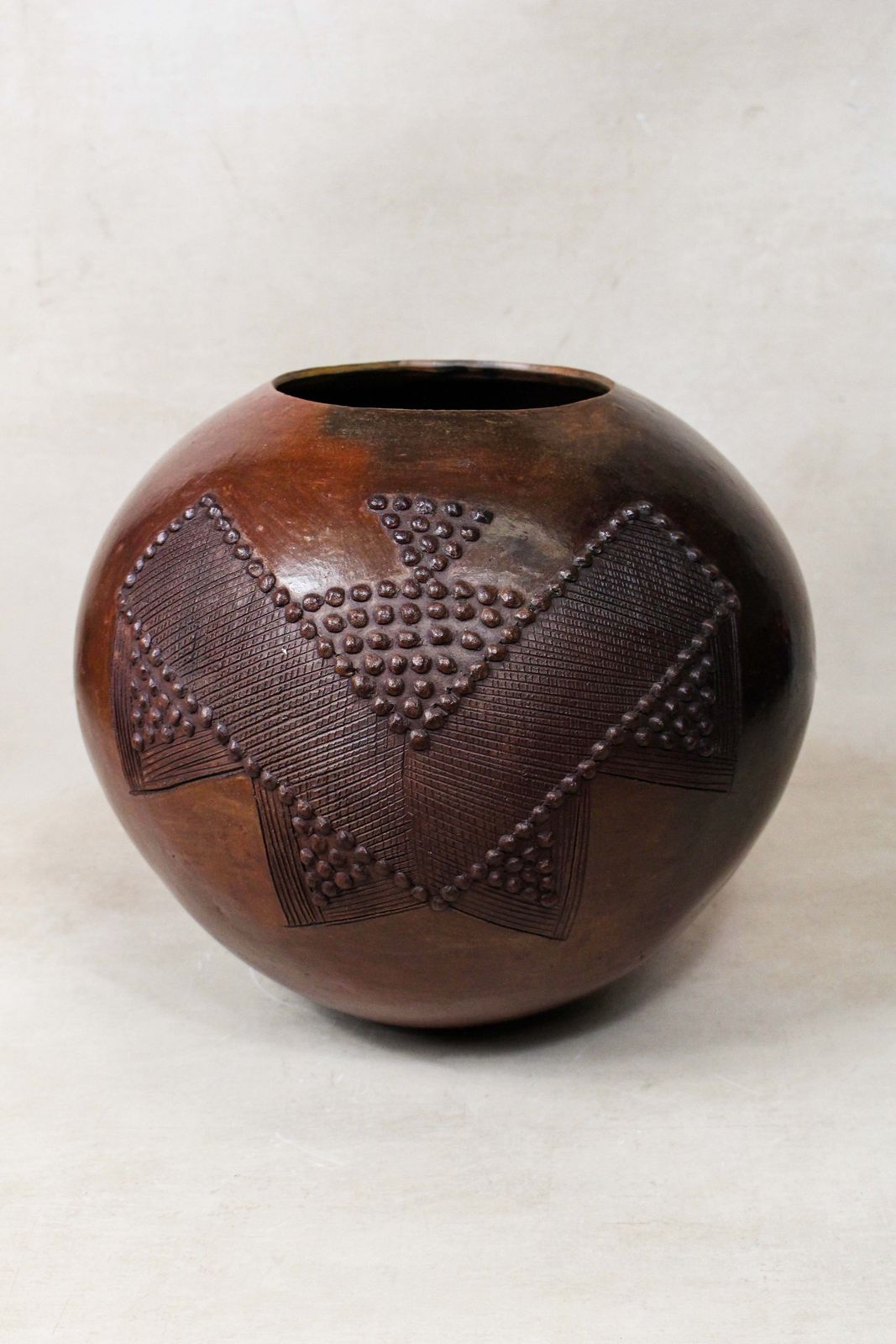 Zulu Pot   168.1, African photo for sale