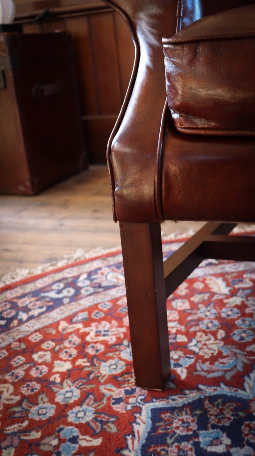 photo buy Superb Timothy Oulton Halo Lincoln Club Cigar Leather Armchair Antique Whisky 🚚