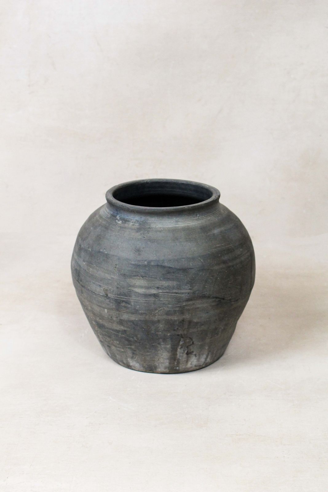 Vintage Dark Pot S   Nº 75, 1950s photo furniture