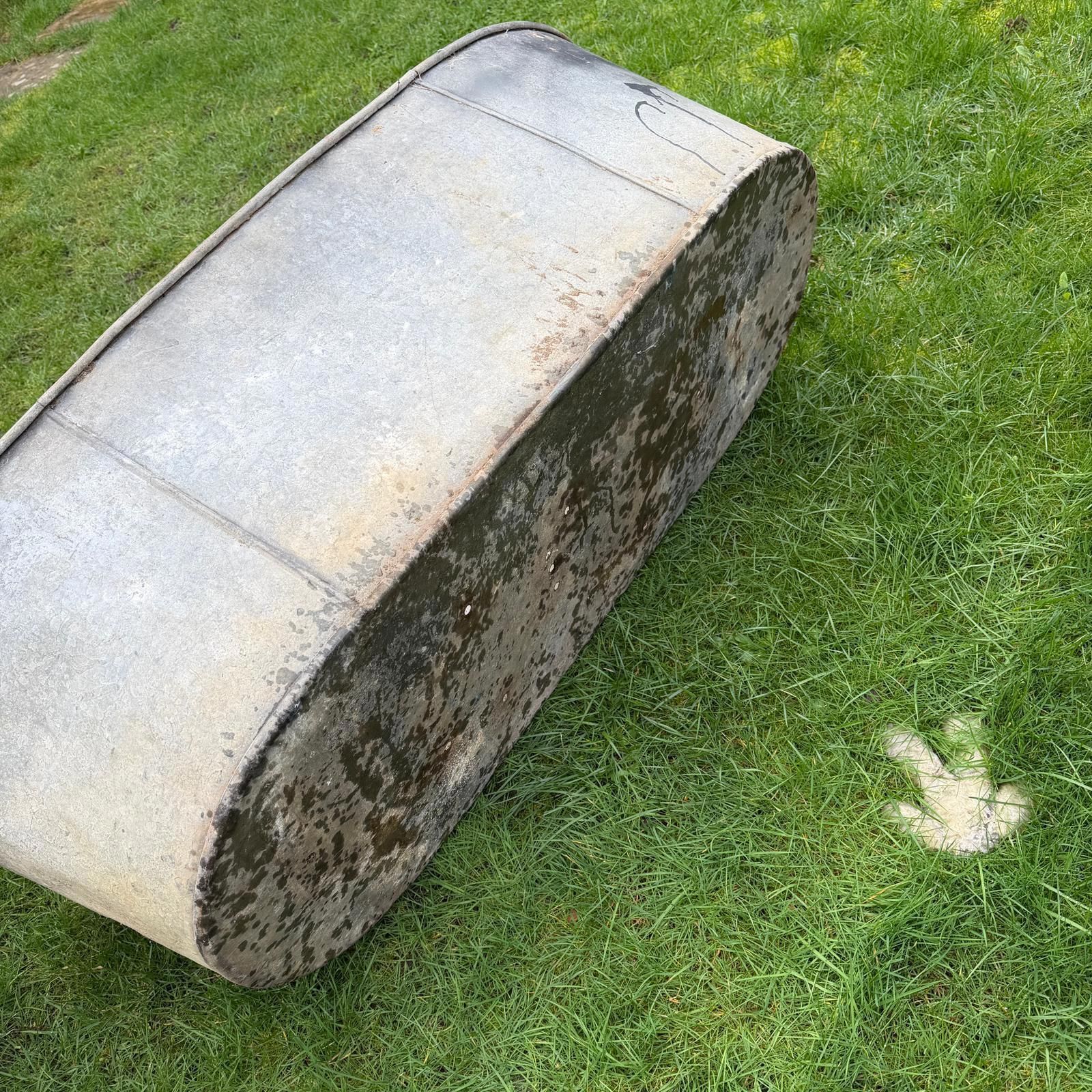 Vintage Galvanised Bath Planter Great Patina Not Watertight photo vintage