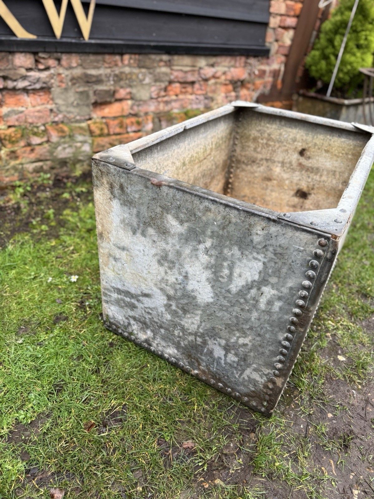 Riveted Galvanised Trough Garden Planter /  Raised Flower Bed Plant Olive Tree Pot Z4 photo for sale
