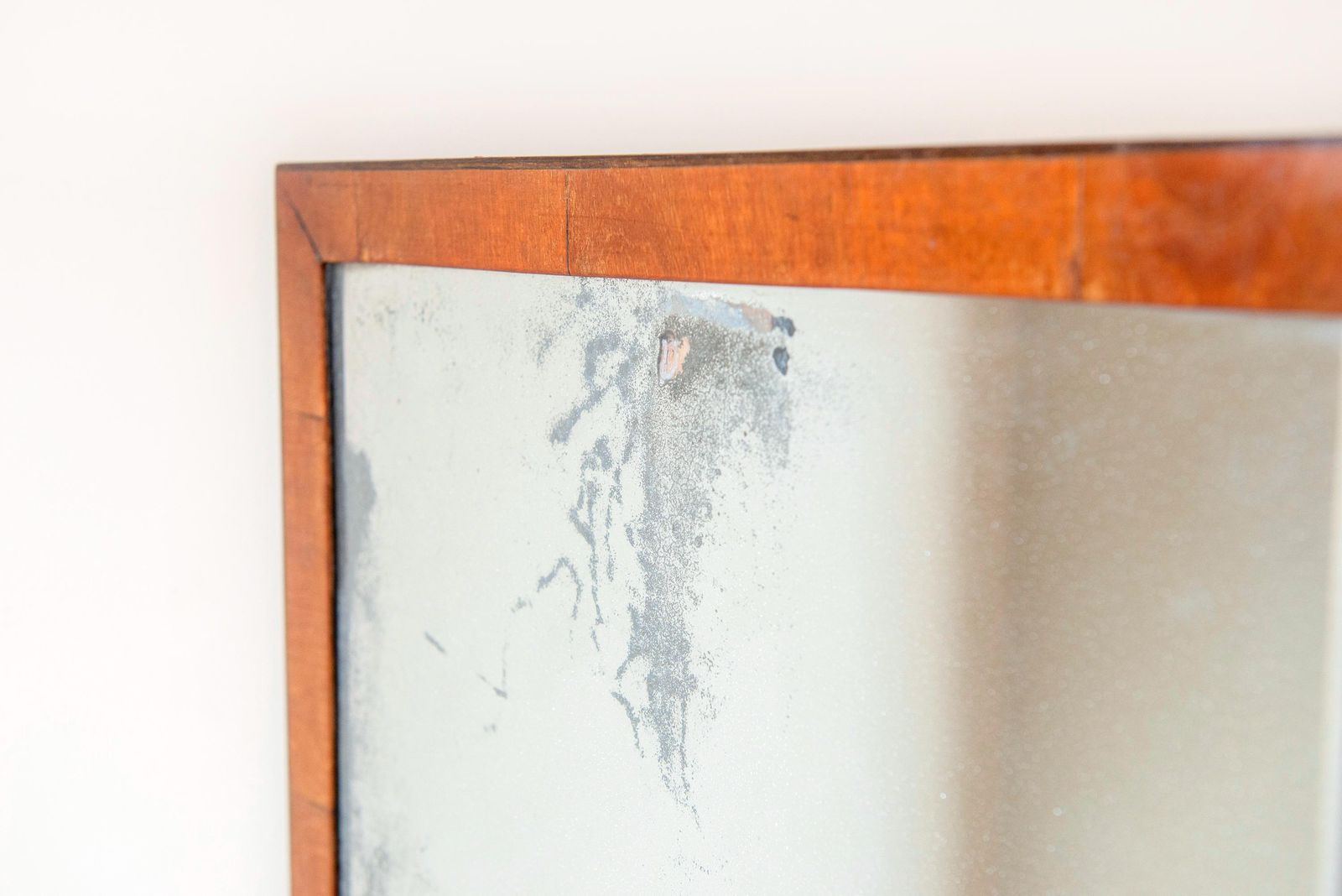 Antieke Hoge Engelse Wandspiegel Met Gevlekt Spiegelglas – Victoriaanse / Edwardiaanse Houten Spiegel photo vinterior
