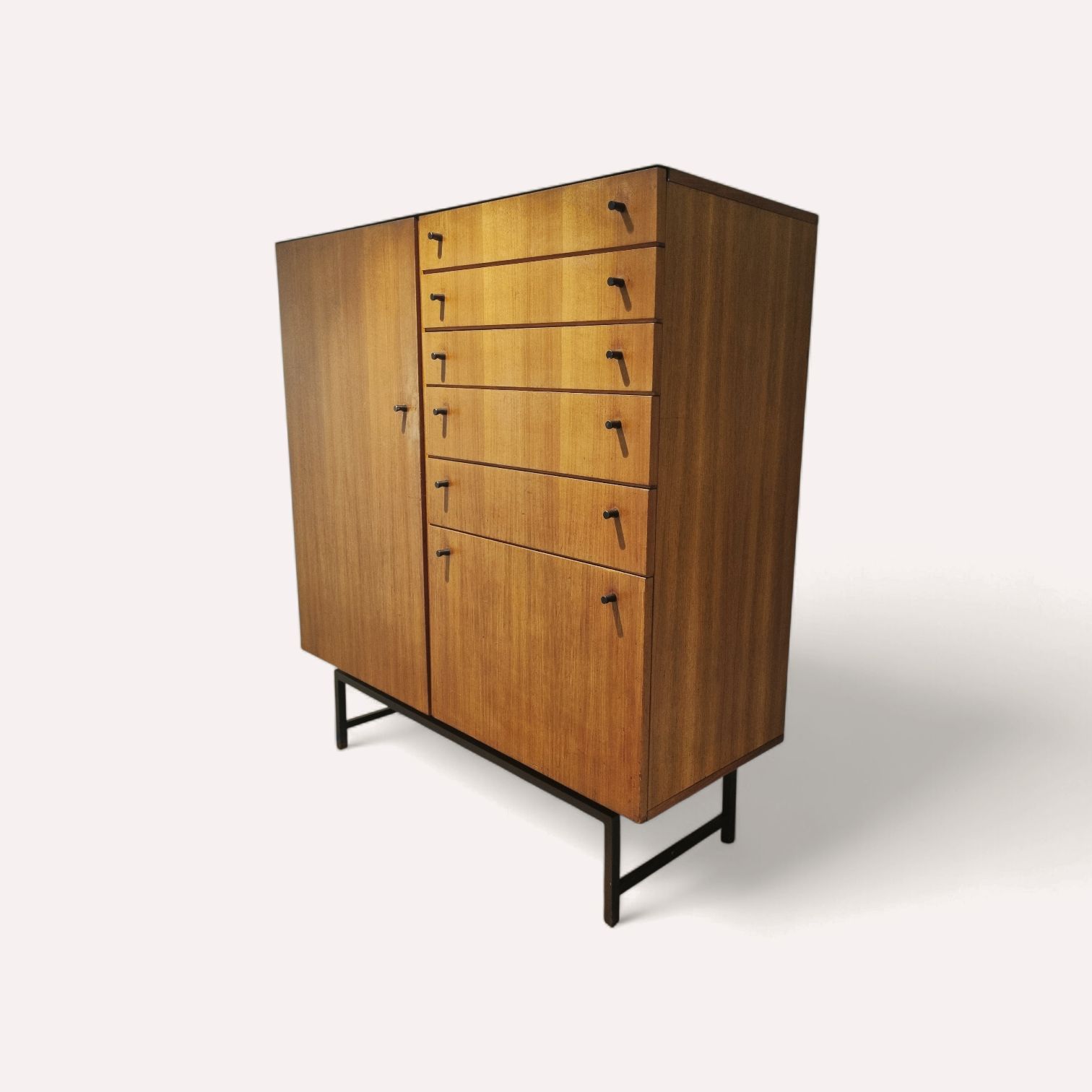 photo vintage Vsj 125 Teak Salon Cabinet 1961 – Kurt Gunther & Horst Brechtmann Fristho | Vintage Design Furniture