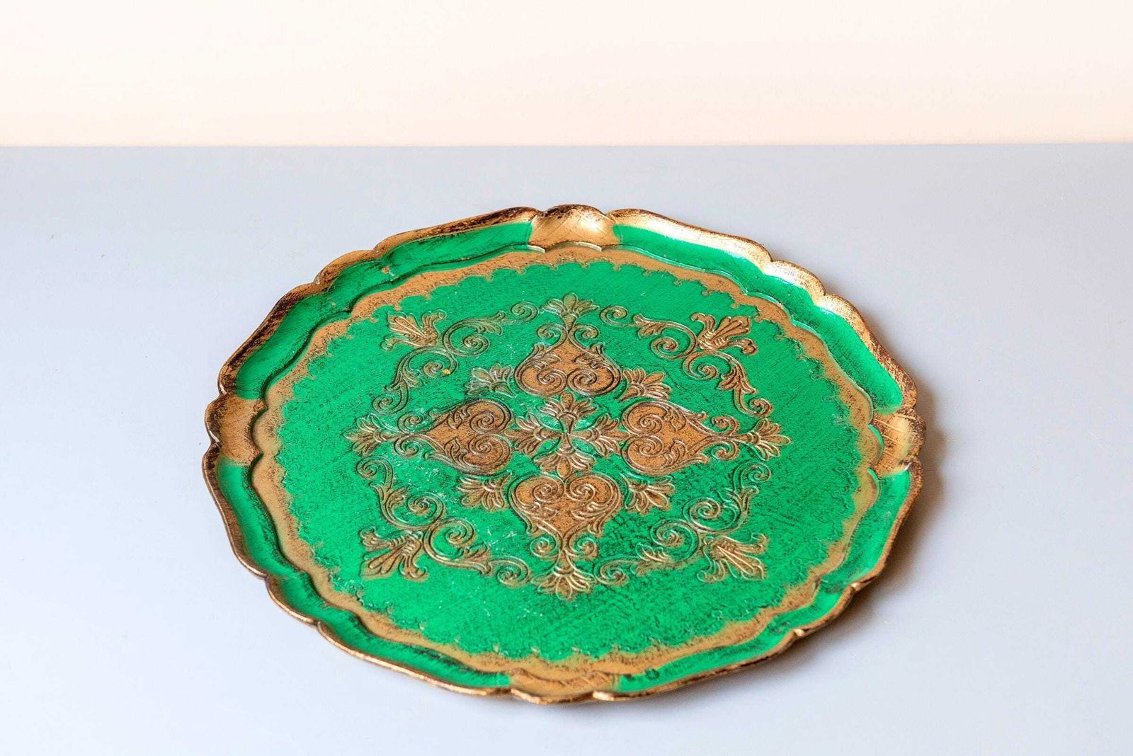 Florentijns Verguld Dienblad – Italiaans Groen En Goud, Antiekstijl, Ca. Jaren 1950 photo furniture
