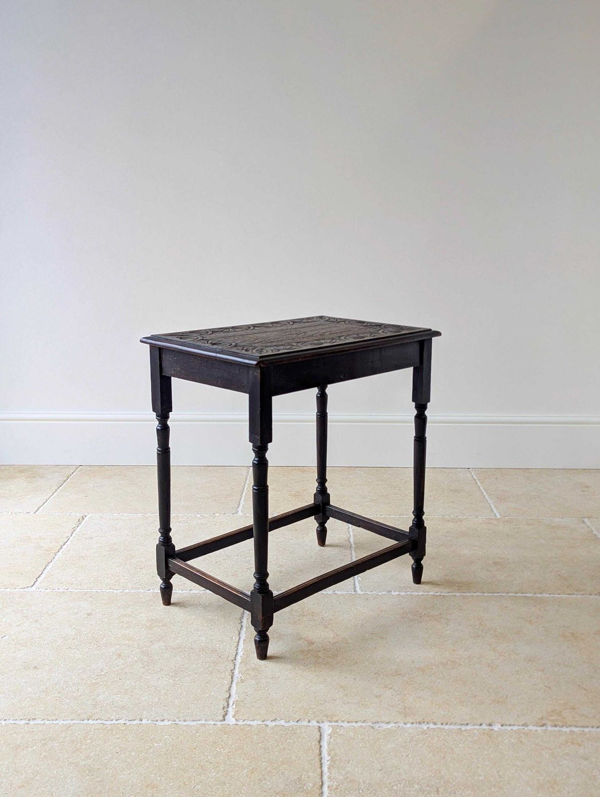 photo furniture Antique Edwardian Carved Oak Occasional Table C.1910