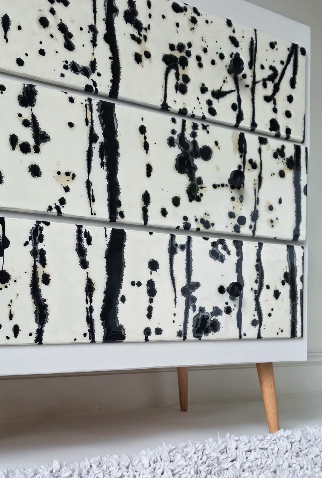 Abstract Mid Century Resin Chest Of Drawers photo for sale