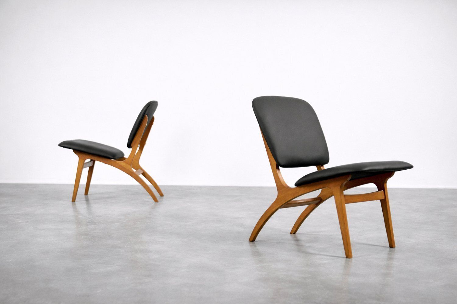photo furniture Mid Century Swedish Modern Jylland Chairs From Jio Möbler, 1953, Set Of 2
