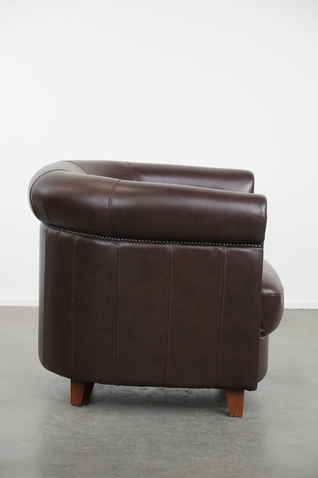 Cowhide Club Armchair In English Style In A Brown/Dark Purple Color Scheme photo for sale