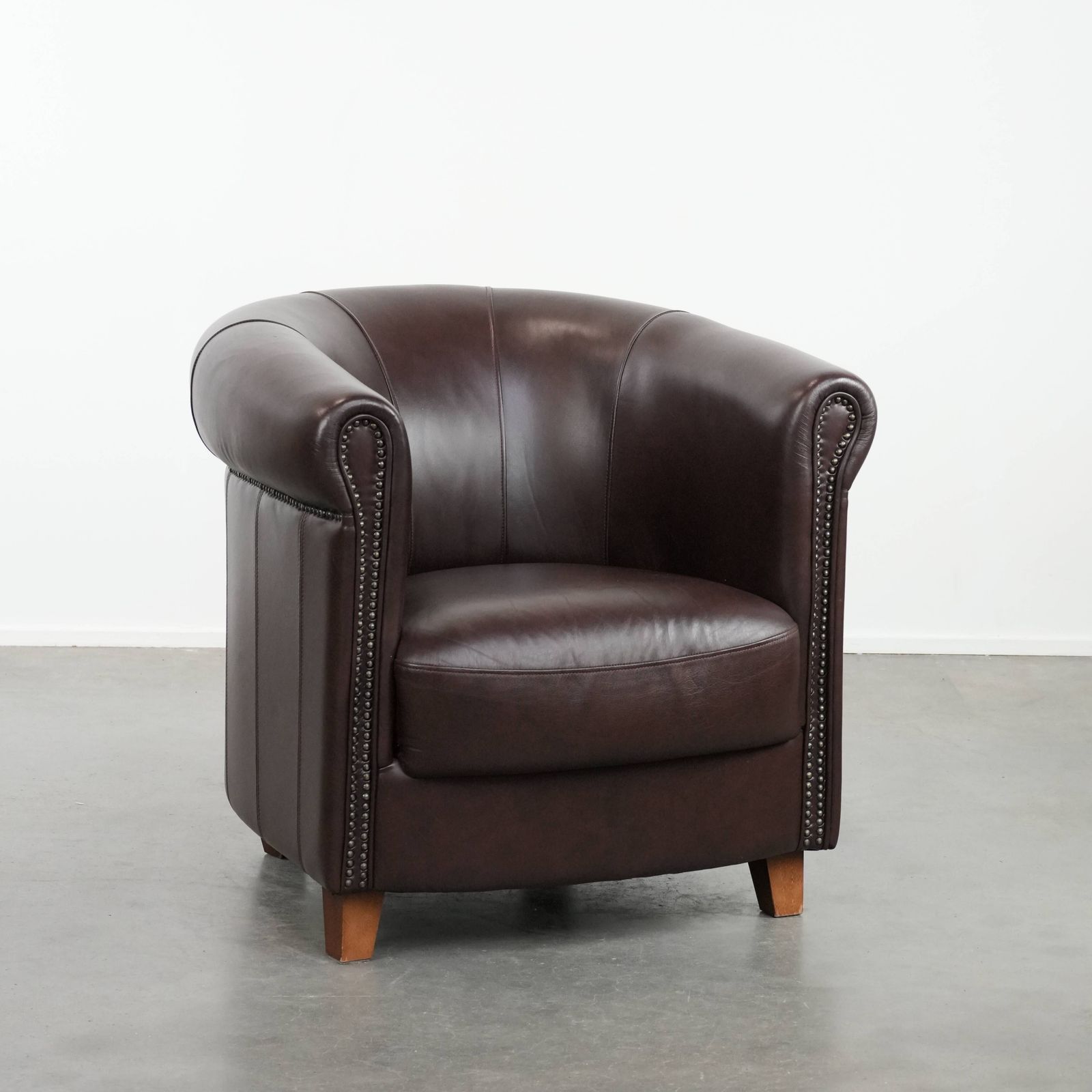 Fauteuil In Koeienhuid, In Zeer Goede Staat, Engelse Stijl, Bruin/Donkerpaars