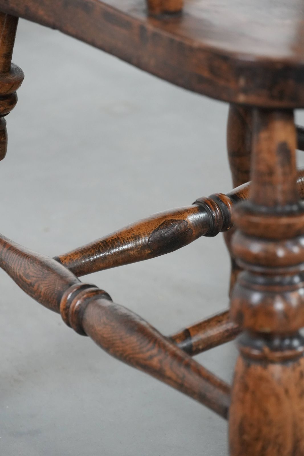 photo buy Set Van 2 Antieke Engelse Captain Chairs / Stoelen / Bureaustoelen Uit Het Begin Van De 19e Eeuw