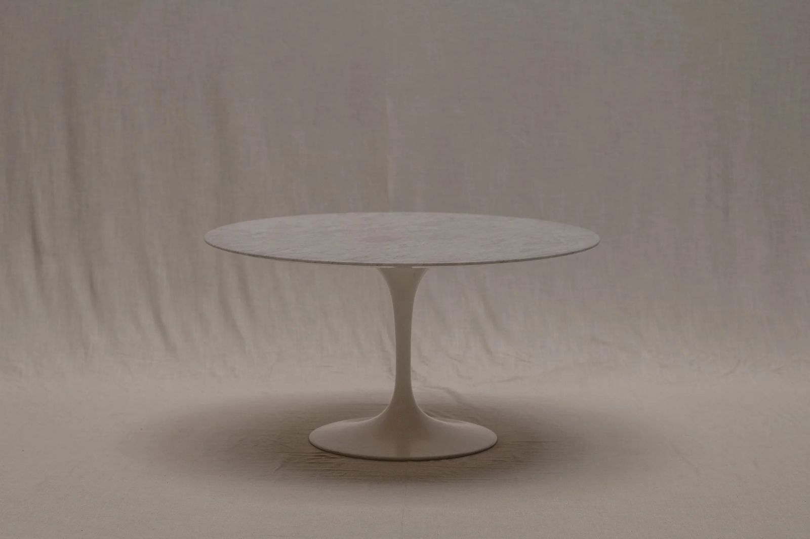 Extra Large ‘Tulip’ Dining Table By Eero Saarinen For Knoll International, 1960s photo furniture
