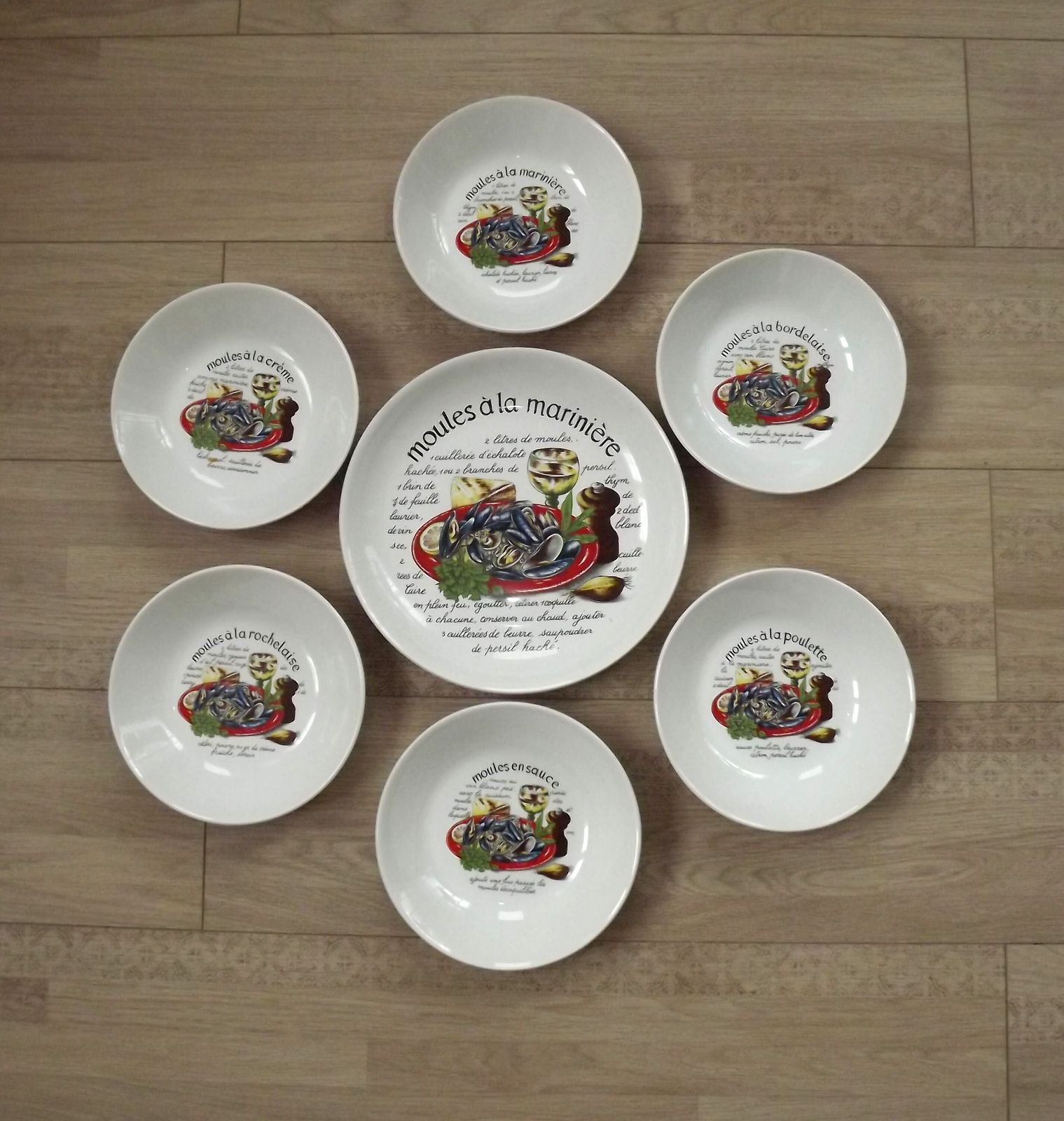 Set Of 6 Moulin Des Loups France Ceramic Mussels Bowls & Large Server Dish