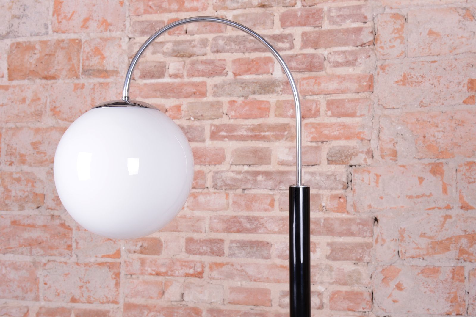 Restored Art Deco Floor Lamp, By J. Halabala, Up Závody, Walnut, Czech, 1920s photo vinterior