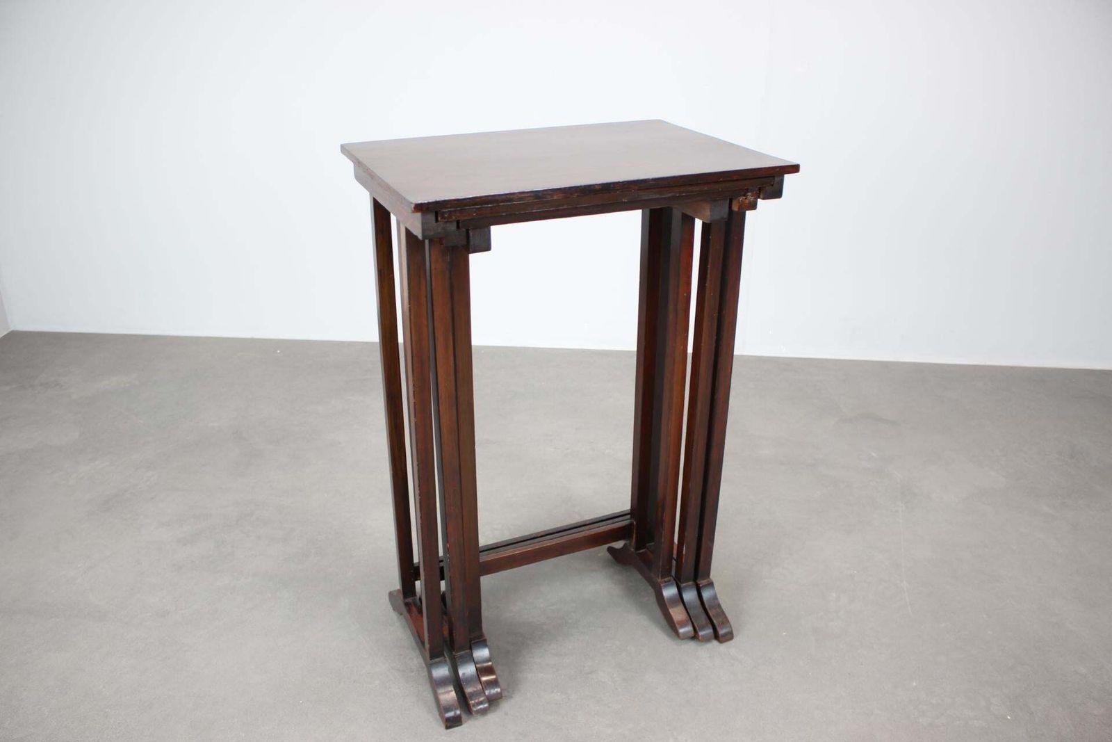 photo vintage Art Deco Nesting Tables In Mahogany Veneer, 1930's, Czechoslovakia