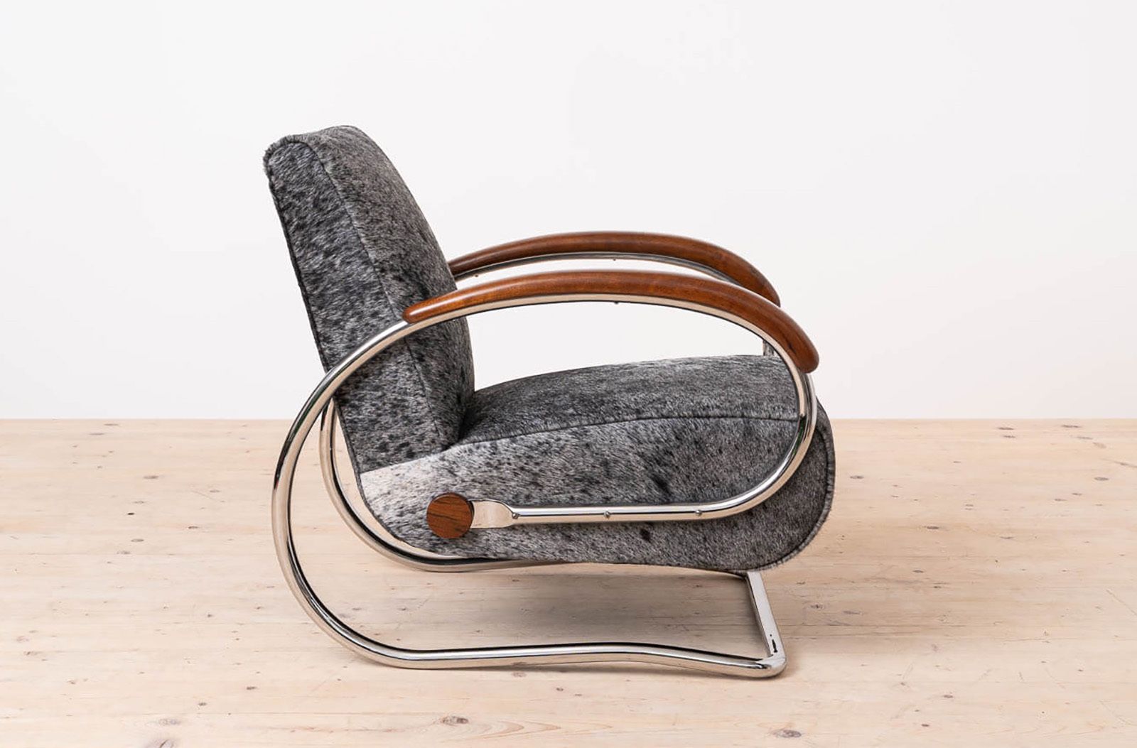 Iconic Armchair Model H221 Designed By Jindřich Halabala For Up Závody photo 16900.0
