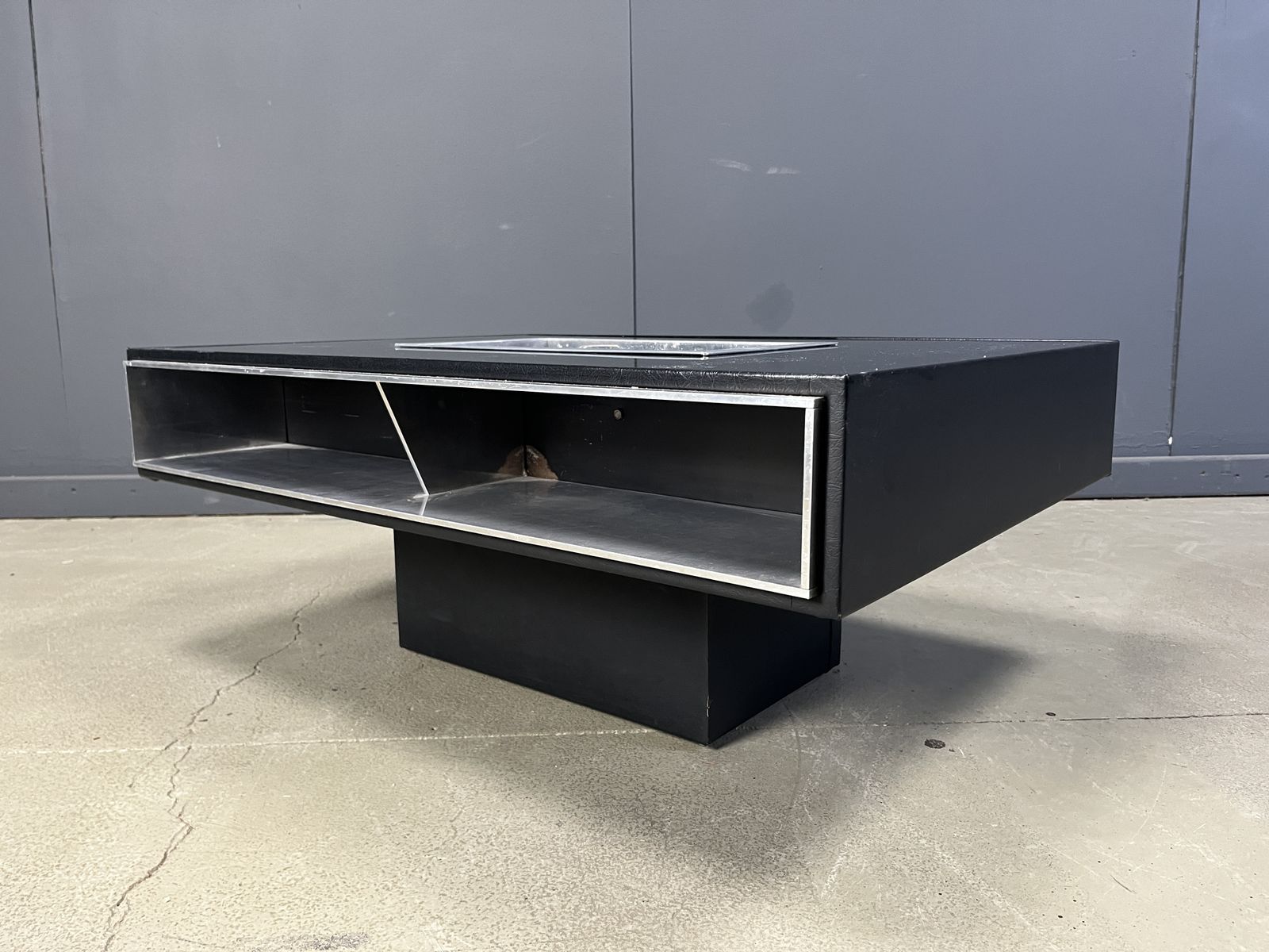 Vintage Italian Bar Coffee Table In The Manner Of Willy Rizzo, 1970s photo 1250.0