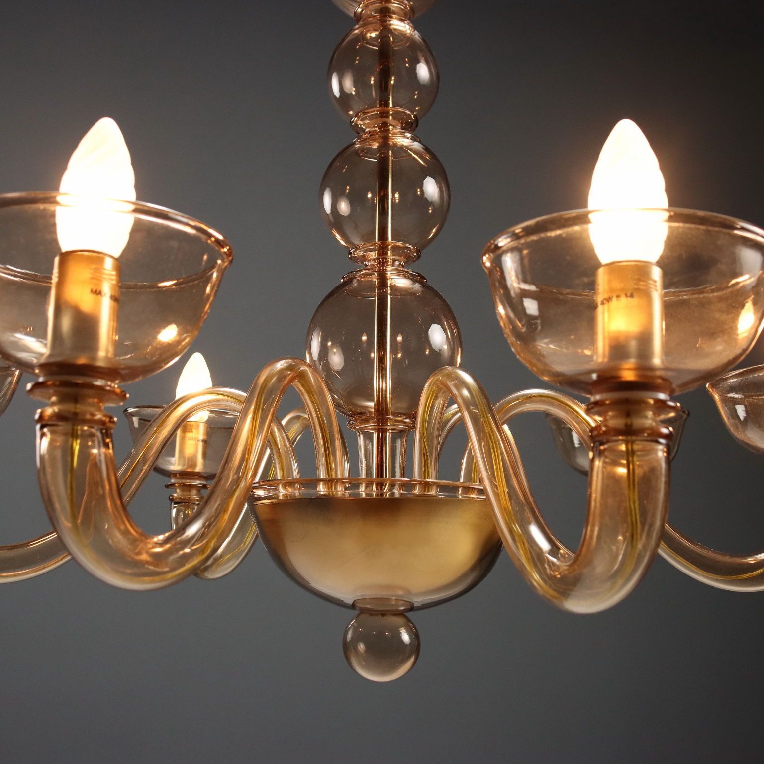 Lampadario In Vetro Soffiato Veneziano photo Lighting