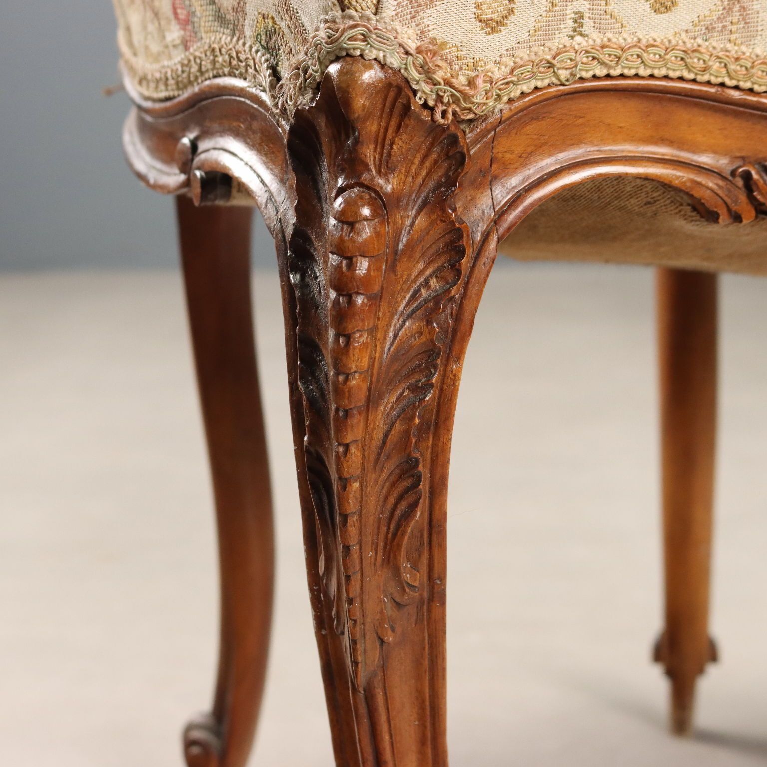 photo vintage Chairs Baroque Style Carved Walnut Italy XIX Century
