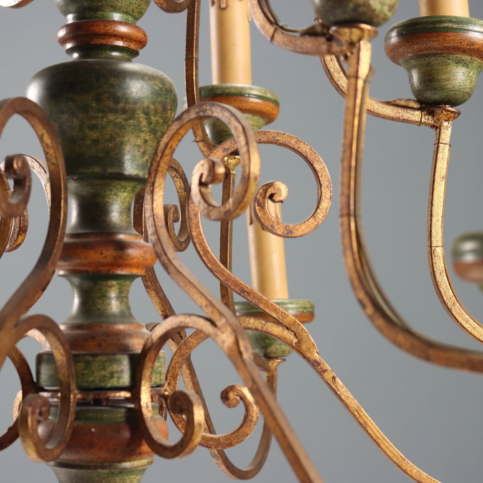 Antique Chandelier Gilded Lacquered Iron Italy XX Century photo 610.0