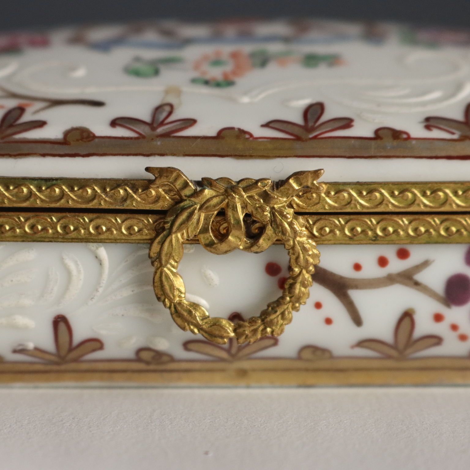 Antique Porcelain Box Edmé Samson Paris France XIX Century photo 150.0