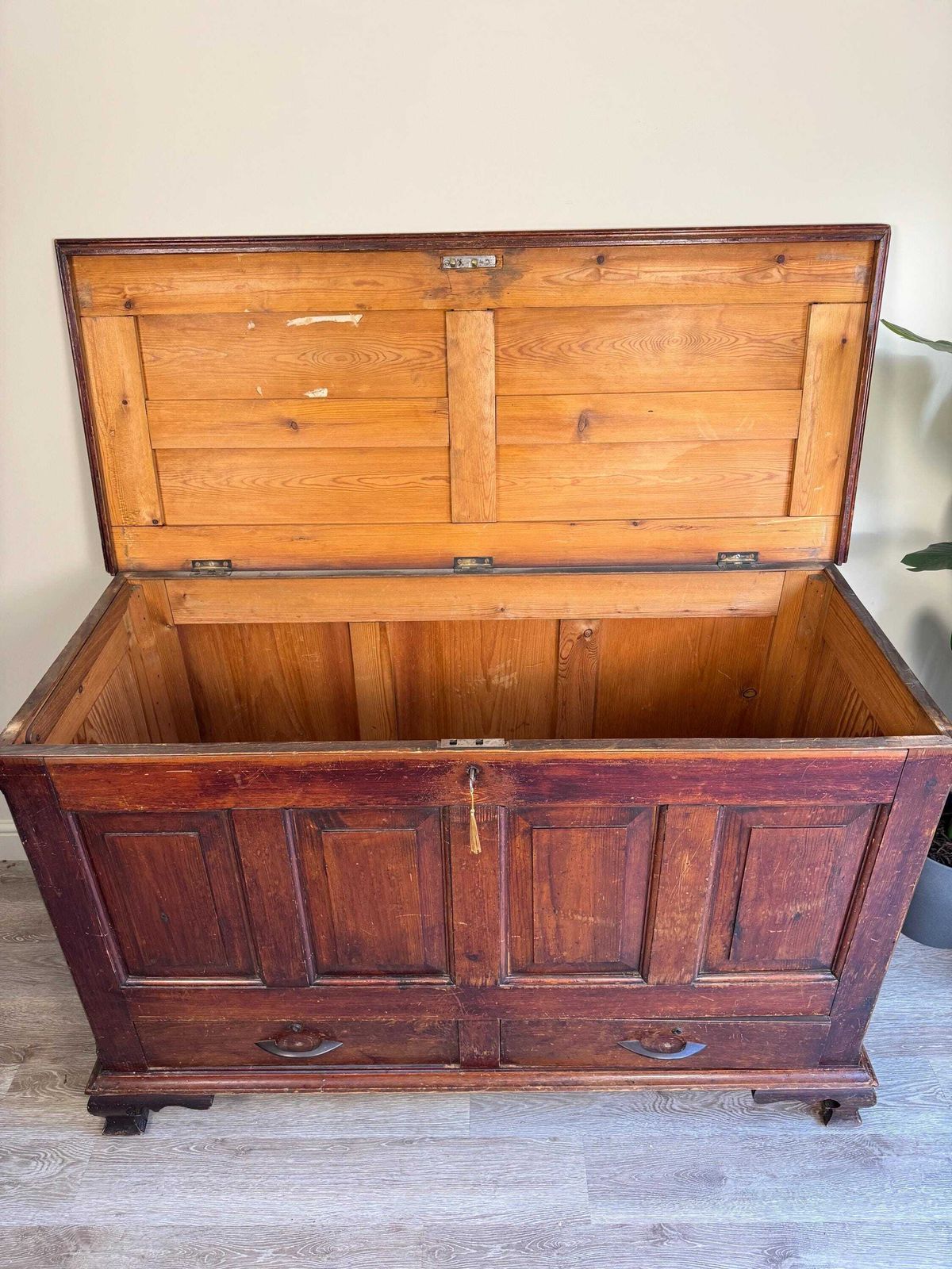 Extra Large 19th Century Antique Oak Dark Wood Blanket Box Chest Coffer With Key Rustic Farmhouse photo vintage