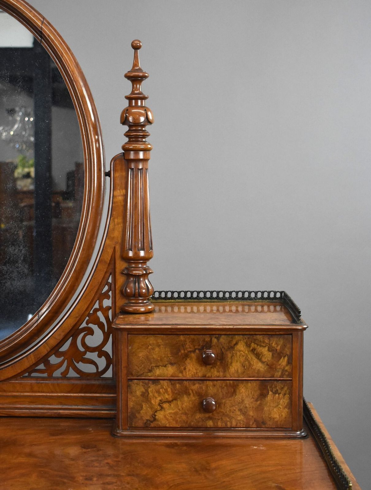 Victorian Burr Walnut Dressing Table photo vintage