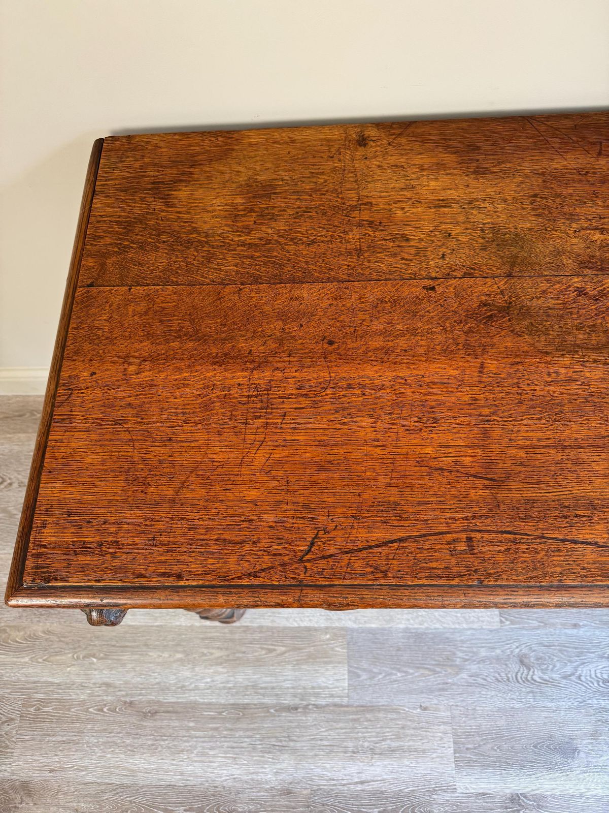 photo vinterior Antique Carved Wood Console Table: Barley Twist Hall, Gothic Revival
