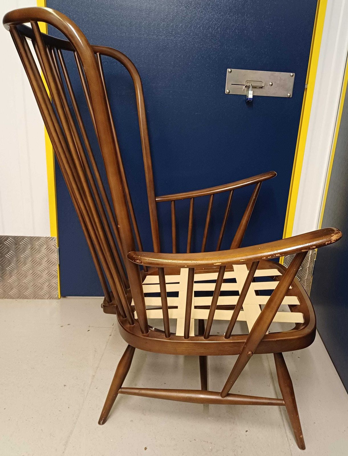 Ercol Evergreen 913 Lounge/Easy High Back Chair   Dark Finish To Frame   Free Delivery Within 50 Miles, Further "At Cost" photo buy