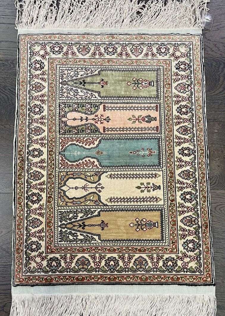 Turkish Saph Prayer Rug, 70 × 50 Cm (Circa 1940s–1950s)