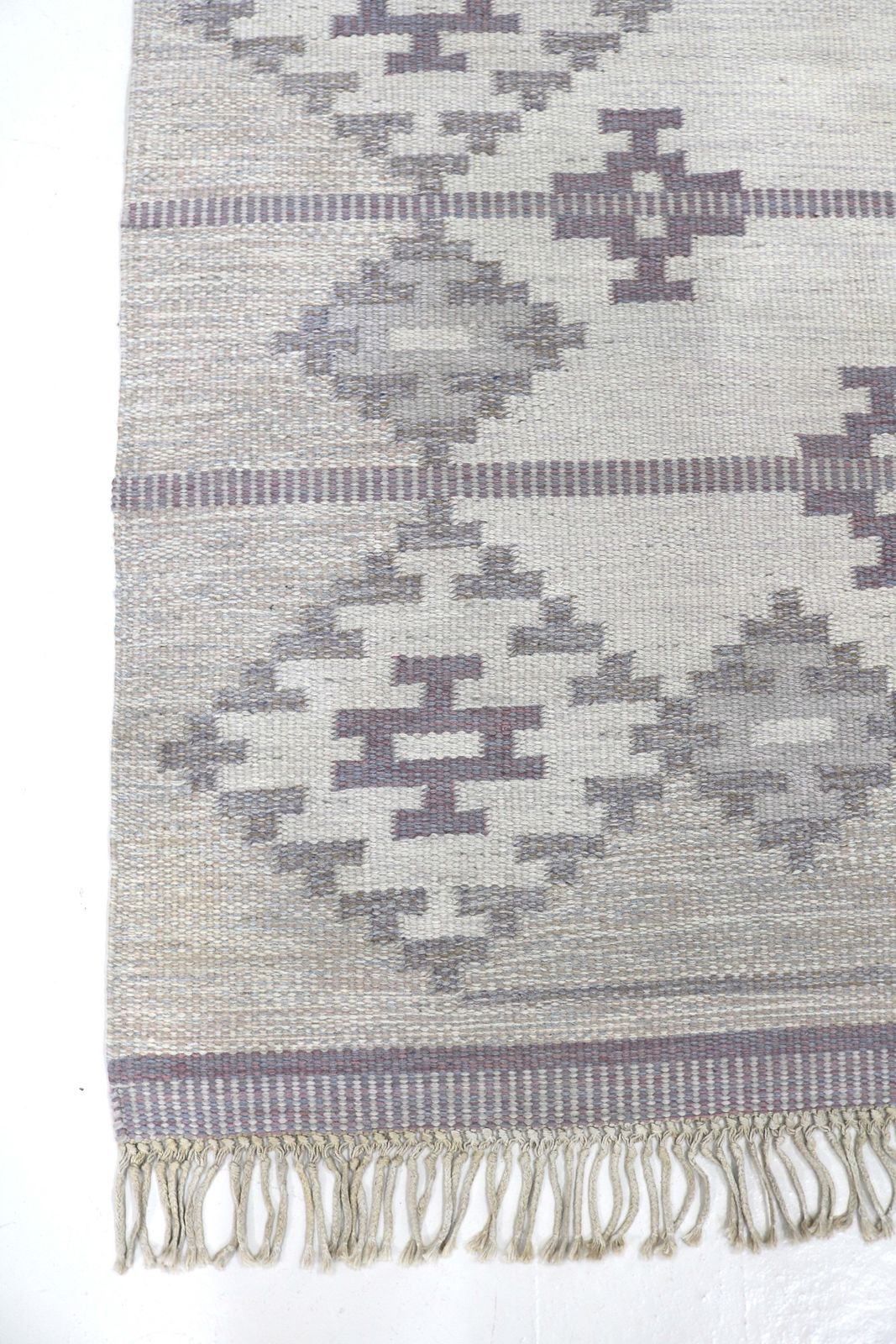 Vintage Swedish Kilim Rug, 200 × 136 Cm (Circa 1950s–1960s)